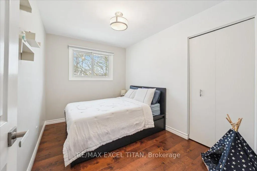Photo 18 of 147 Coach Hill Drive, Kitchener — HOMEH