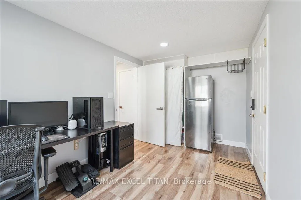 Photo 25 of 147 Coach Hill Drive, Kitchener — HOMEH