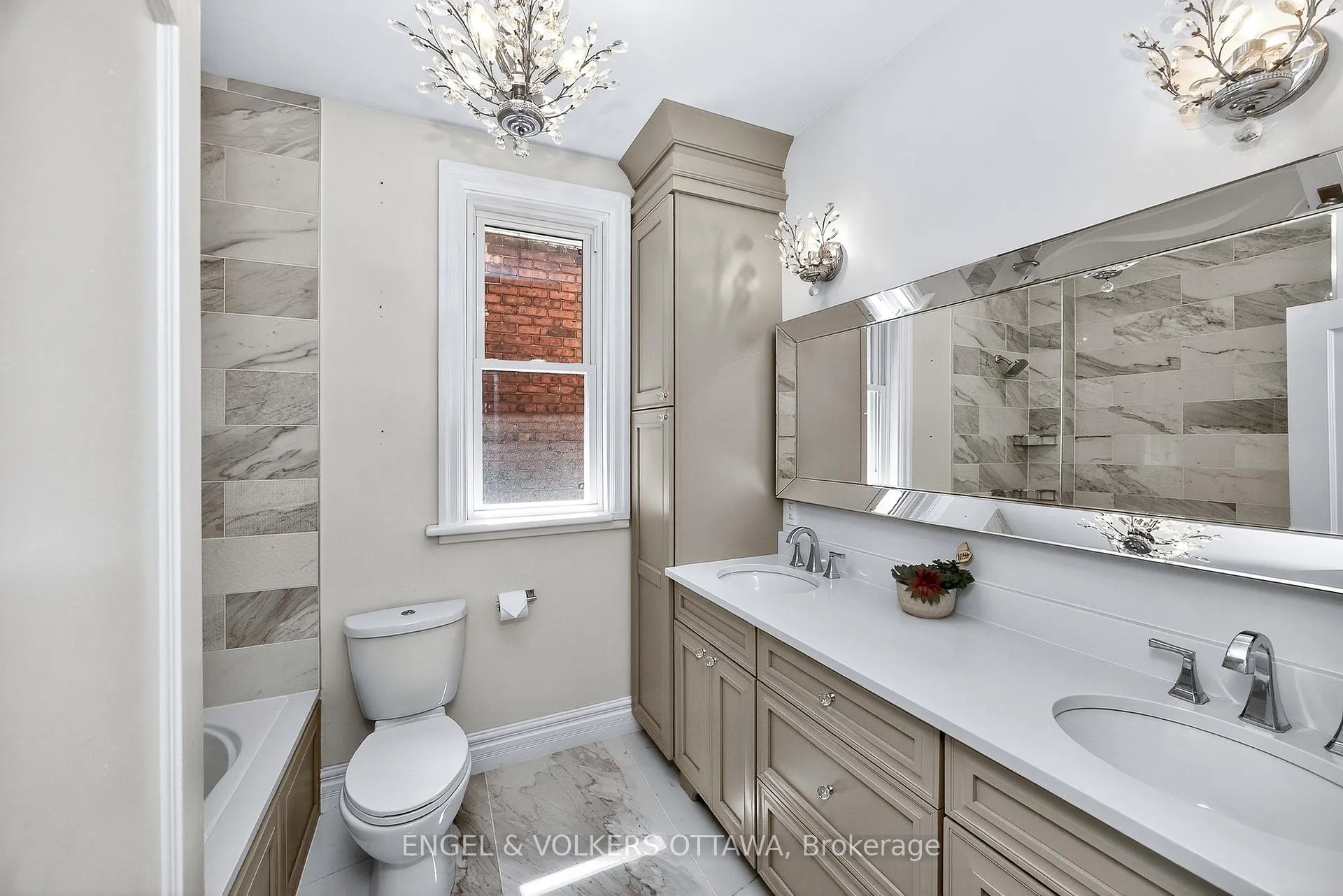 Photo 18 of 172 Cartier Street N, Ottawa, Ottawa Centre/Golden Triangle — HOMEH