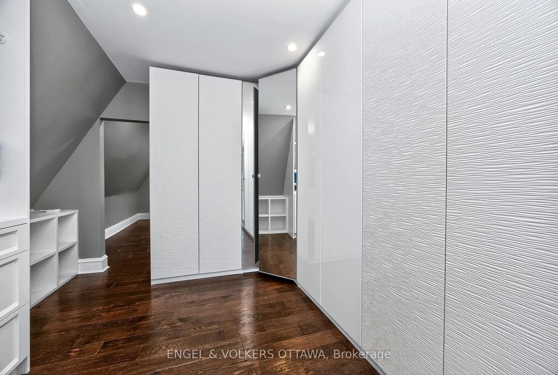 Photo 31 of 172 Cartier Street N, Ottawa, Ottawa Centre/Golden Triangle — HOMEH