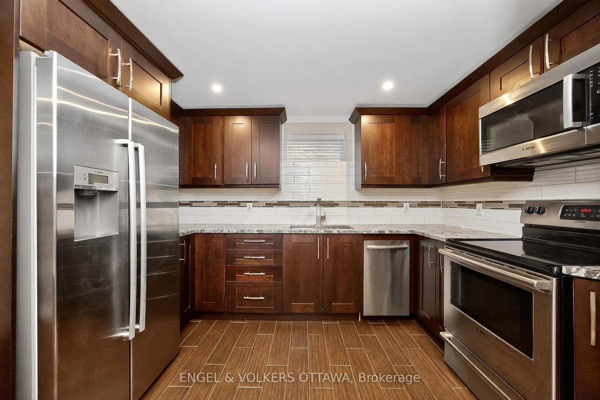 Photo 39 of 172 Cartier Street N, Ottawa, Ottawa Centre/Golden Triangle — HOMEH