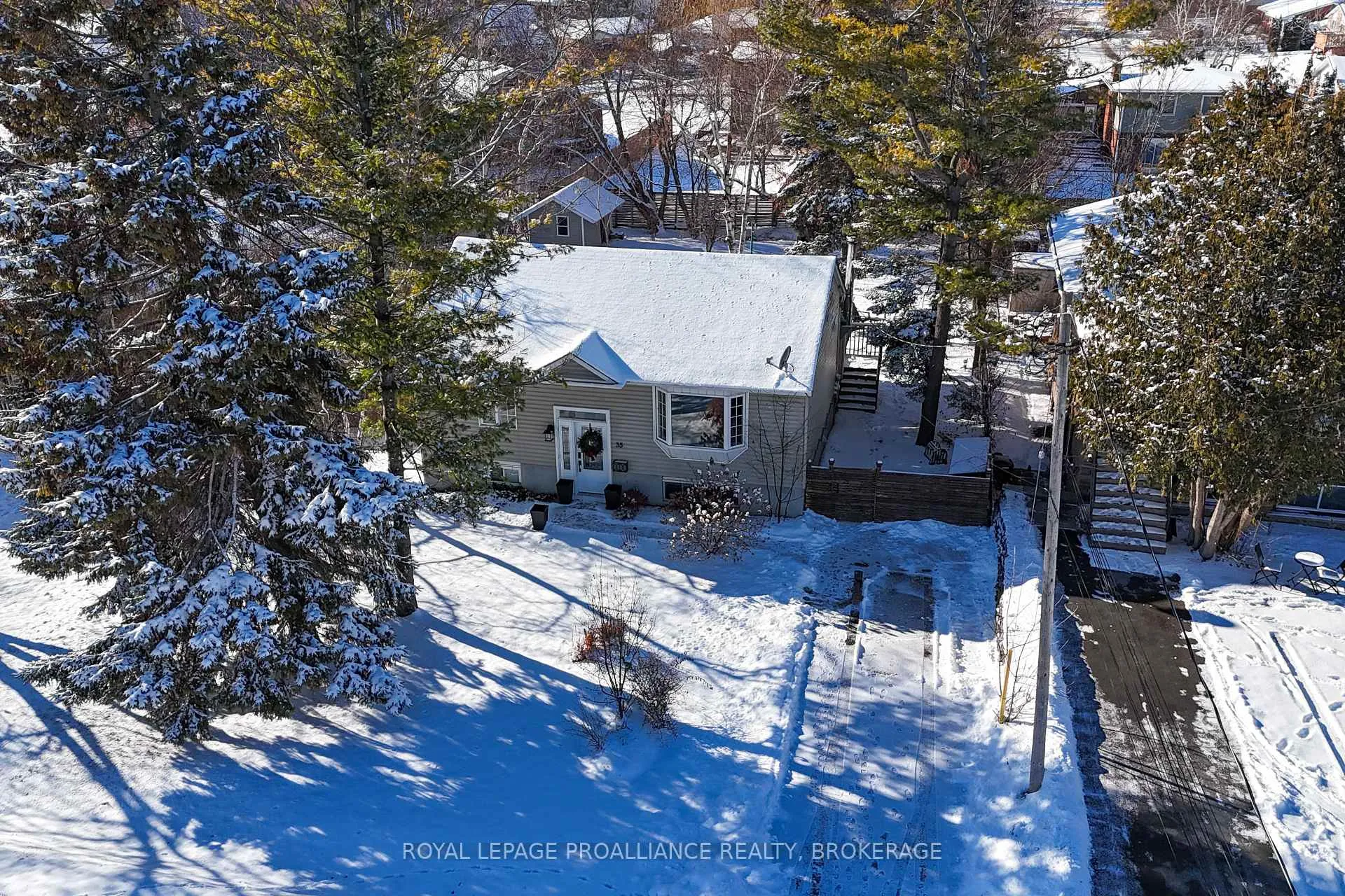 Photo 9 of 35 Montgomery Boulevard, Kingston, City Southwest — HOMEH