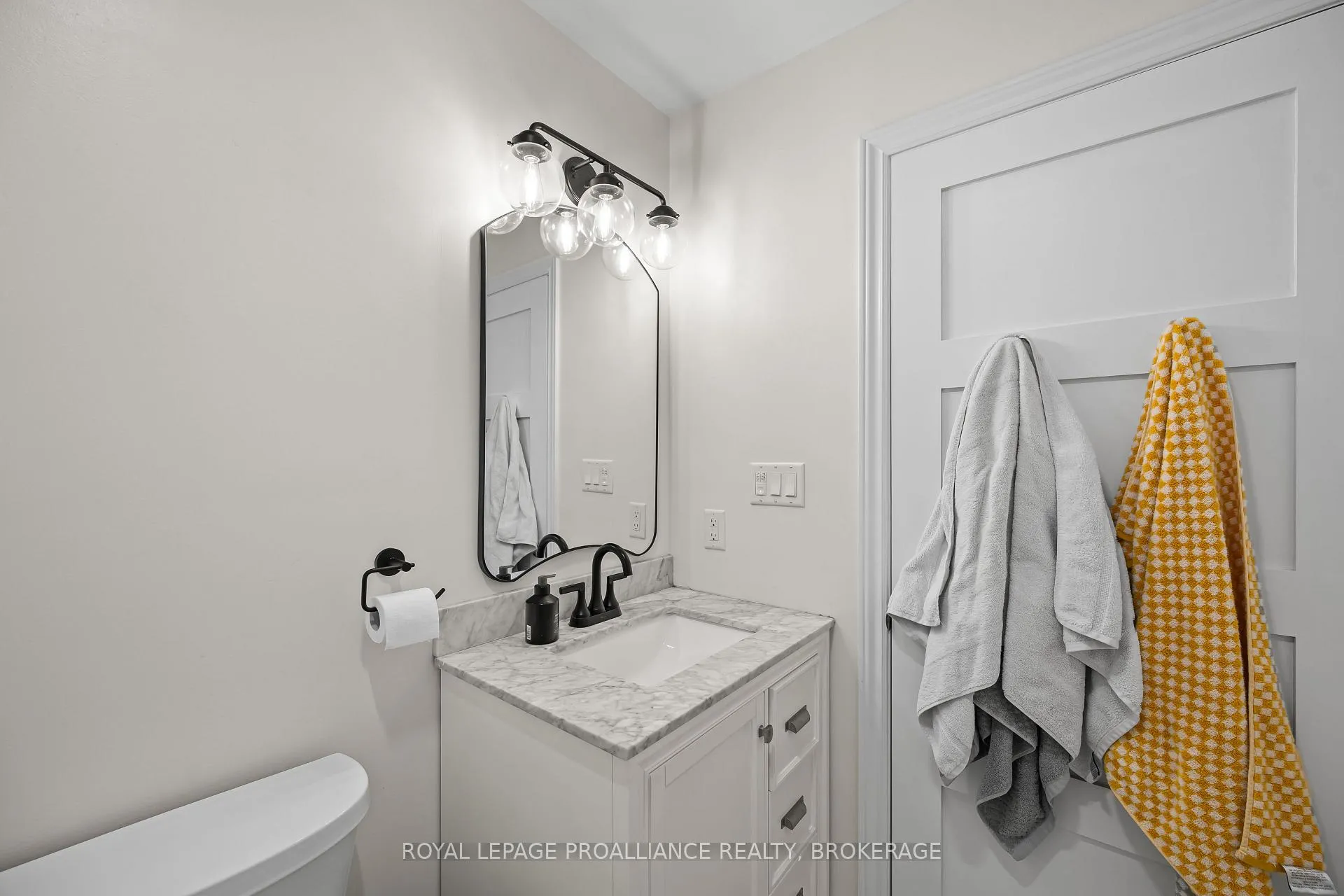 Photo 29 of 35 Montgomery Boulevard, Kingston, City Southwest — HOMEH
