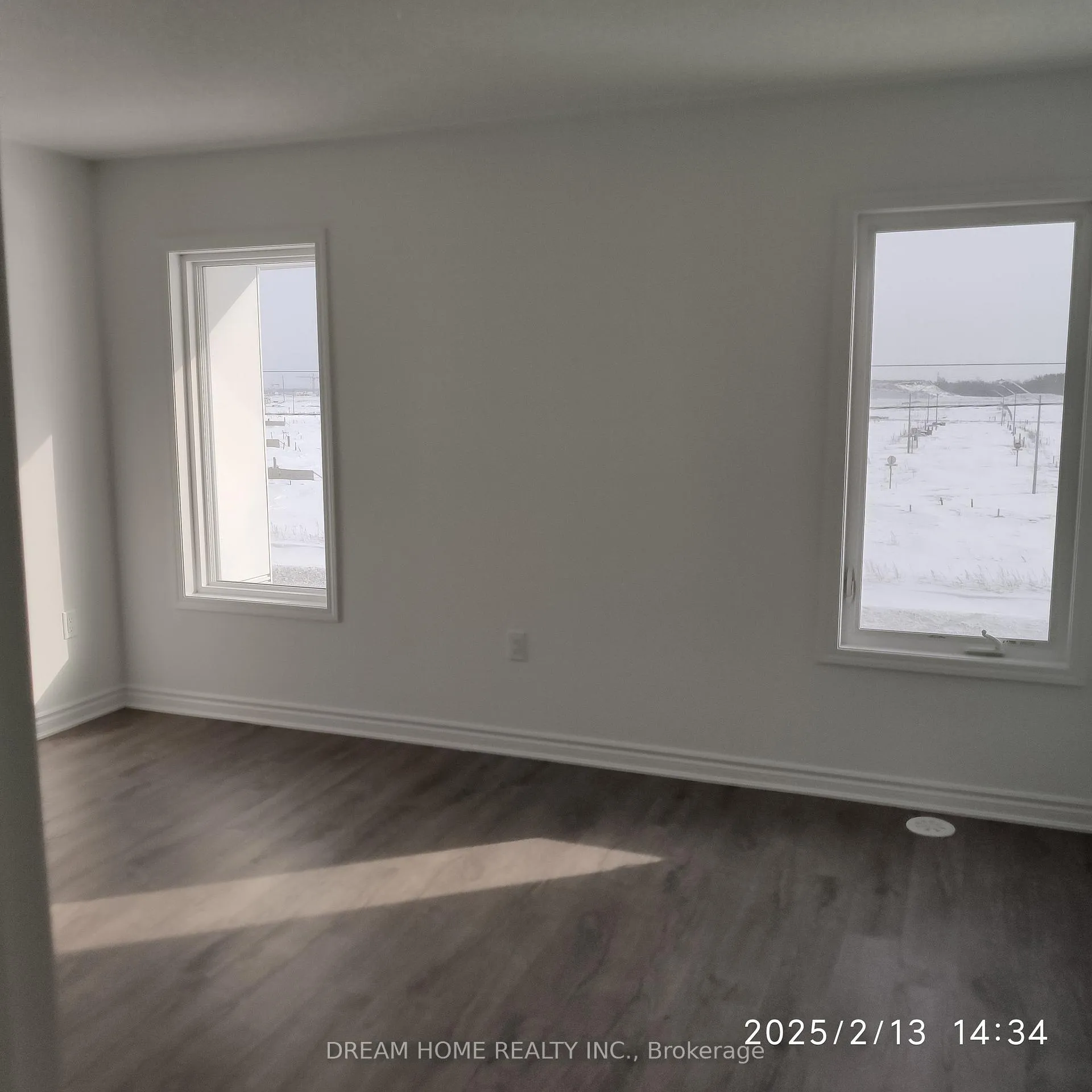 Photo 23 of 40 Pearen Lane, Barrie, Rural Barrie Southwest — HOMEH