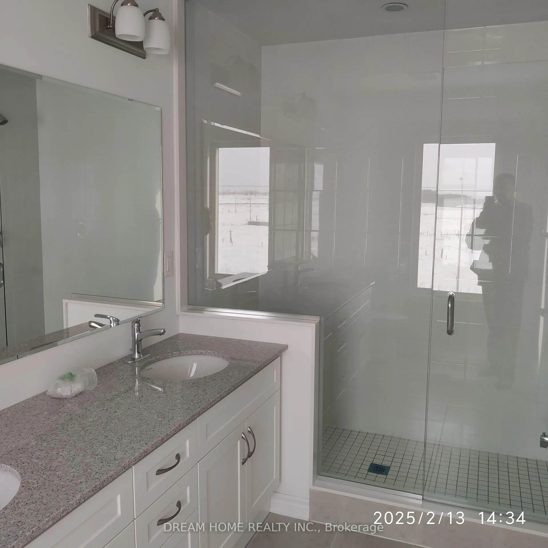 Photo 25 of 40 Pearen Lane, Barrie, Rural Barrie Southwest — HOMEH