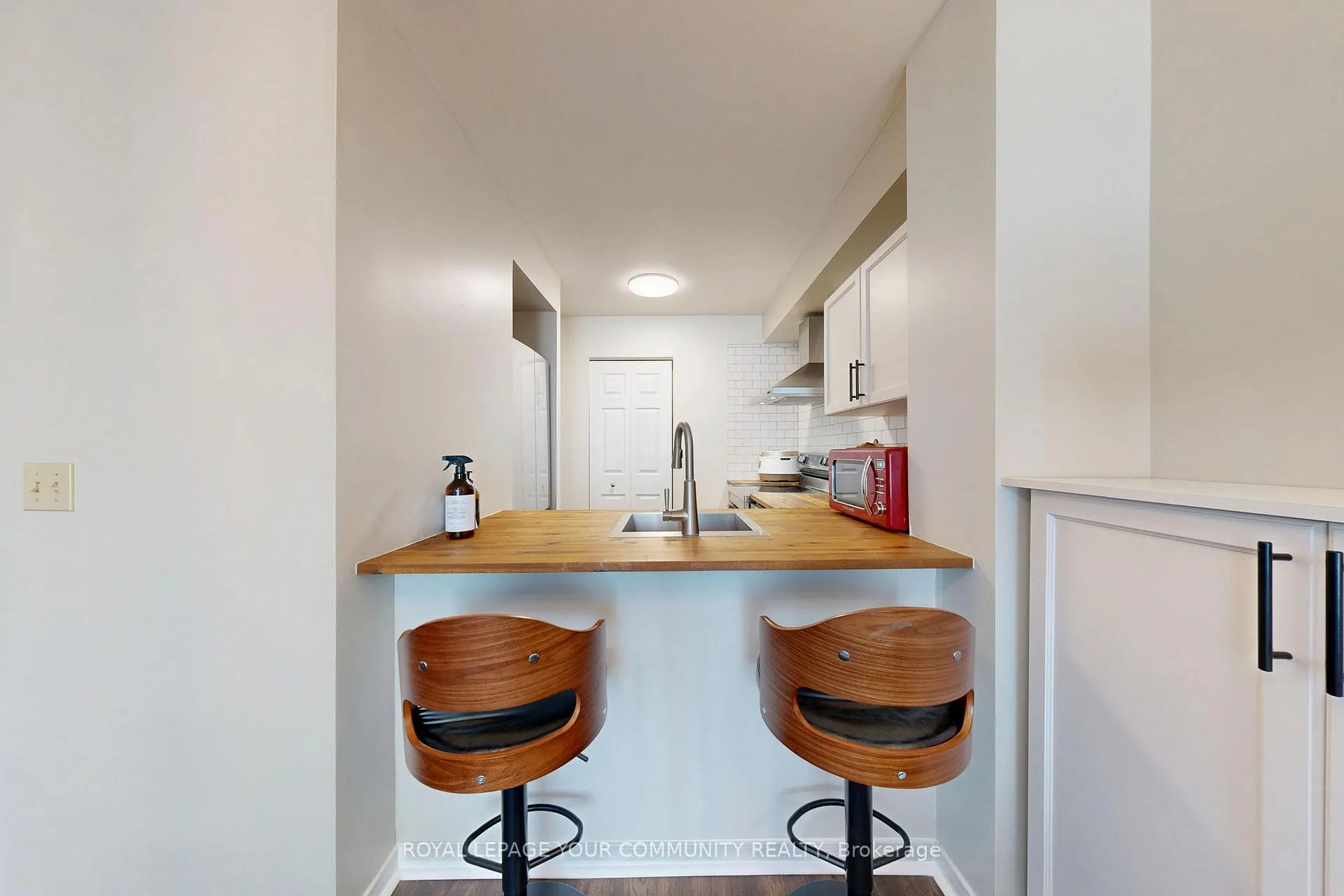 Photo 13 of Unit 504, 150 Dunlop Street E, Barrie, City Centre — HOMEH