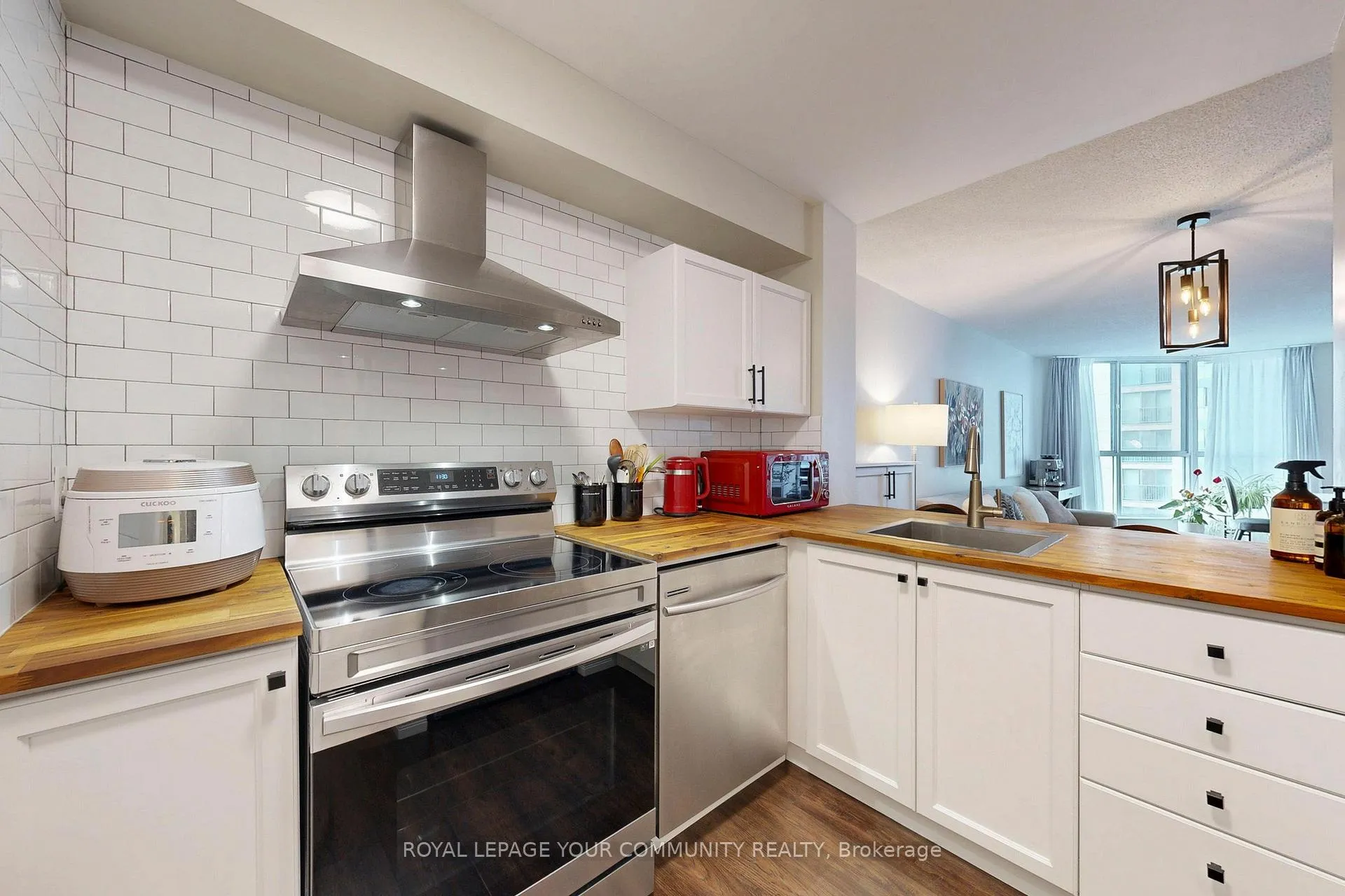 Photo 14 of Unit 504, 150 Dunlop Street E, Barrie, City Centre — HOMEH