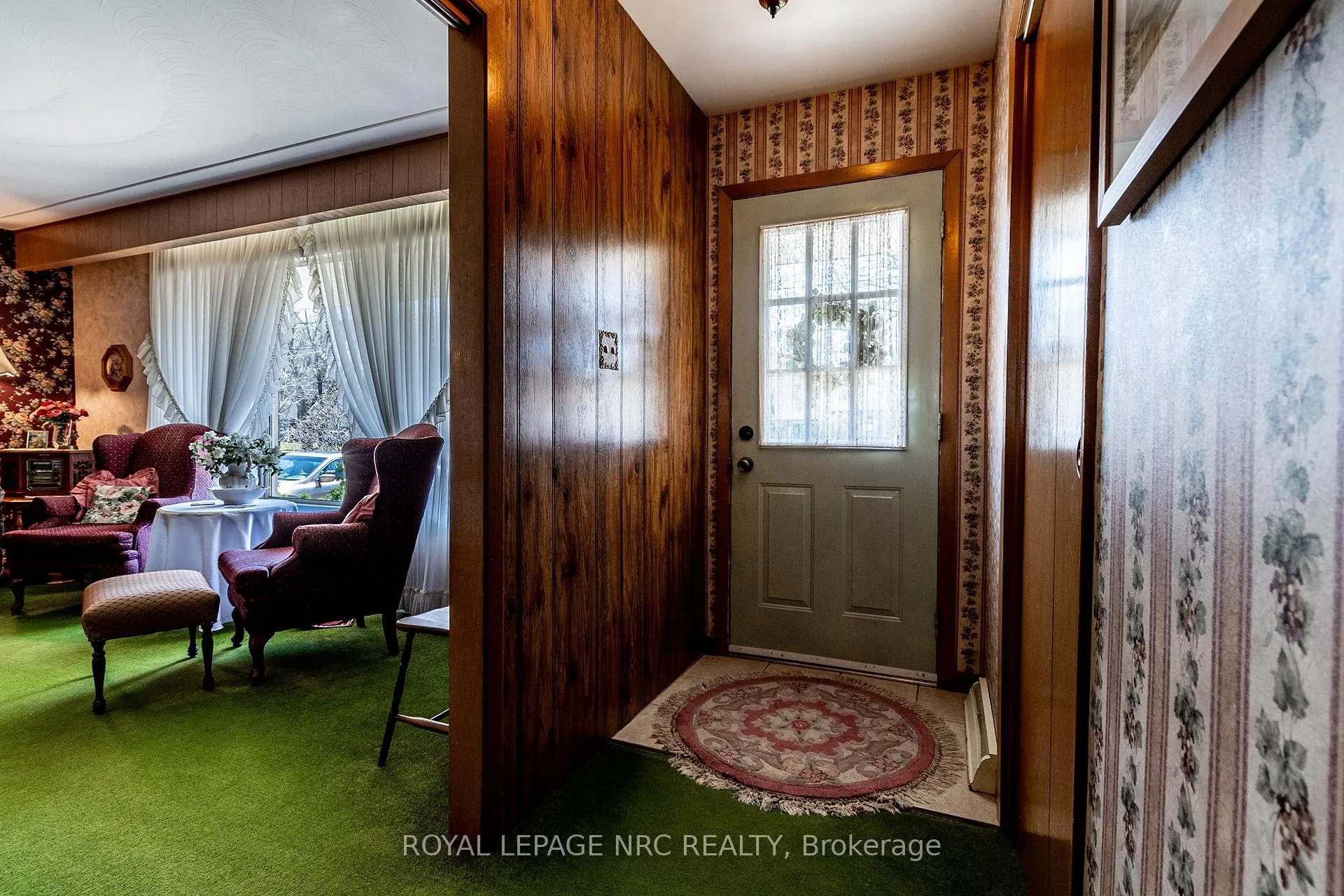 Photo 5 of 17 Old Coach Road, St. Catharines, Lakeshore — HOMEH