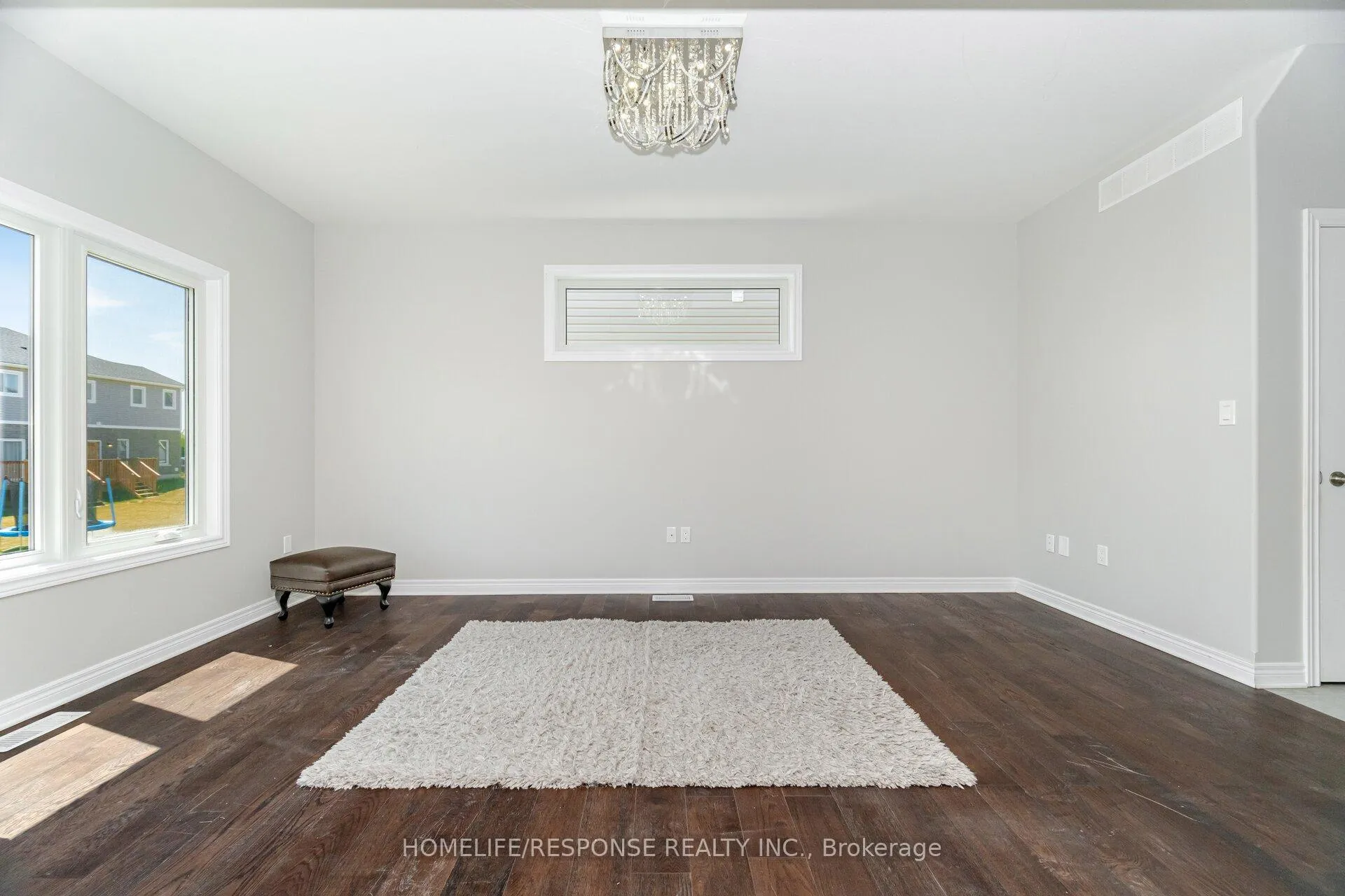 Photo 11 of 9 Bowman Crescent, Thorold, Hurricane/Merrittville — HOMEH