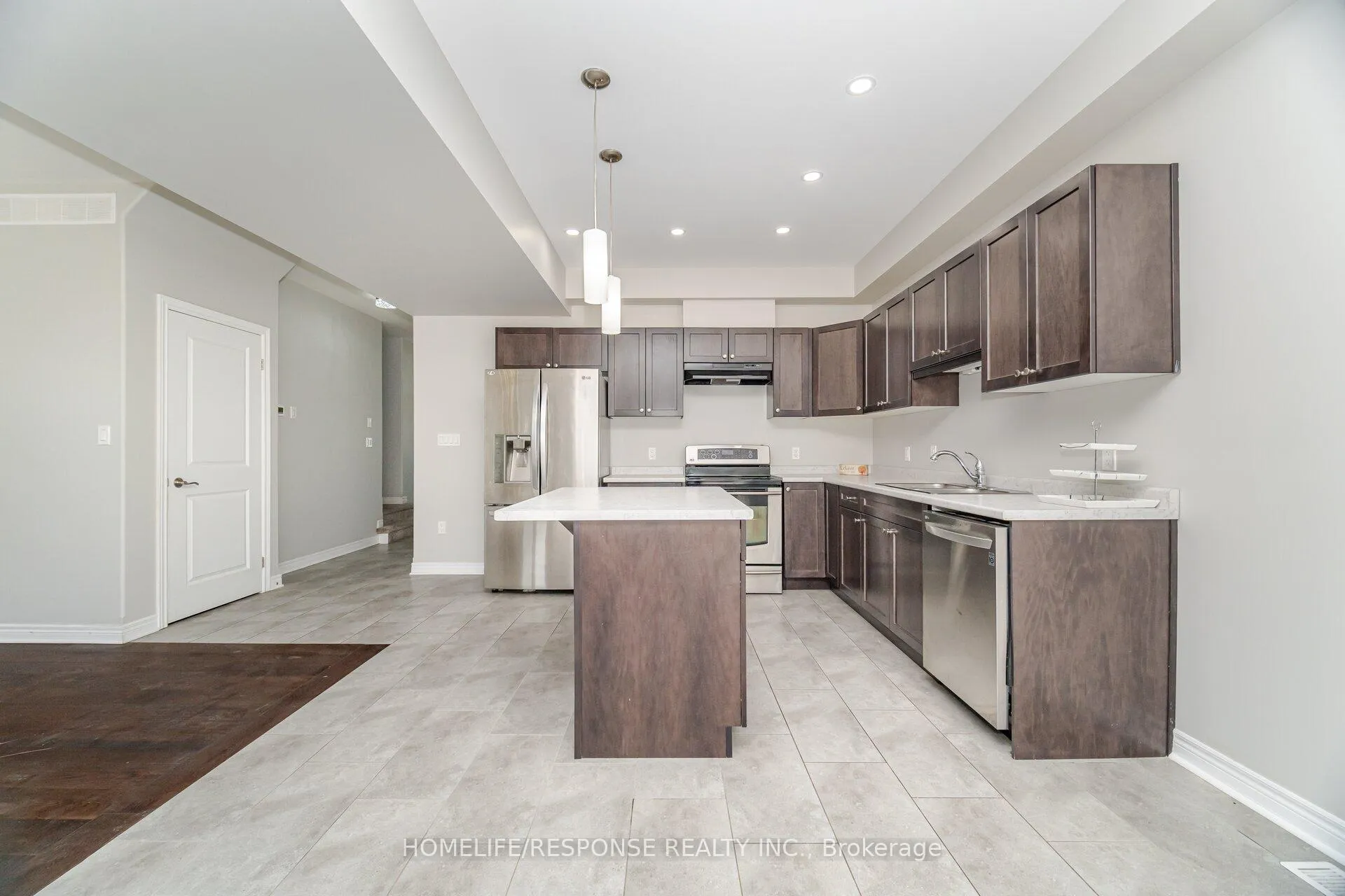 Photo 23 of 9 Bowman Crescent, Thorold, Hurricane/Merrittville — HOMEH