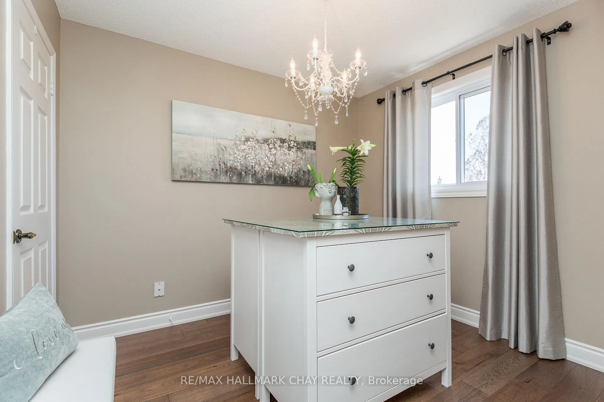 Photo 17 of 11 Heritage Road, Innisfil, Cookstown — HOMEH
