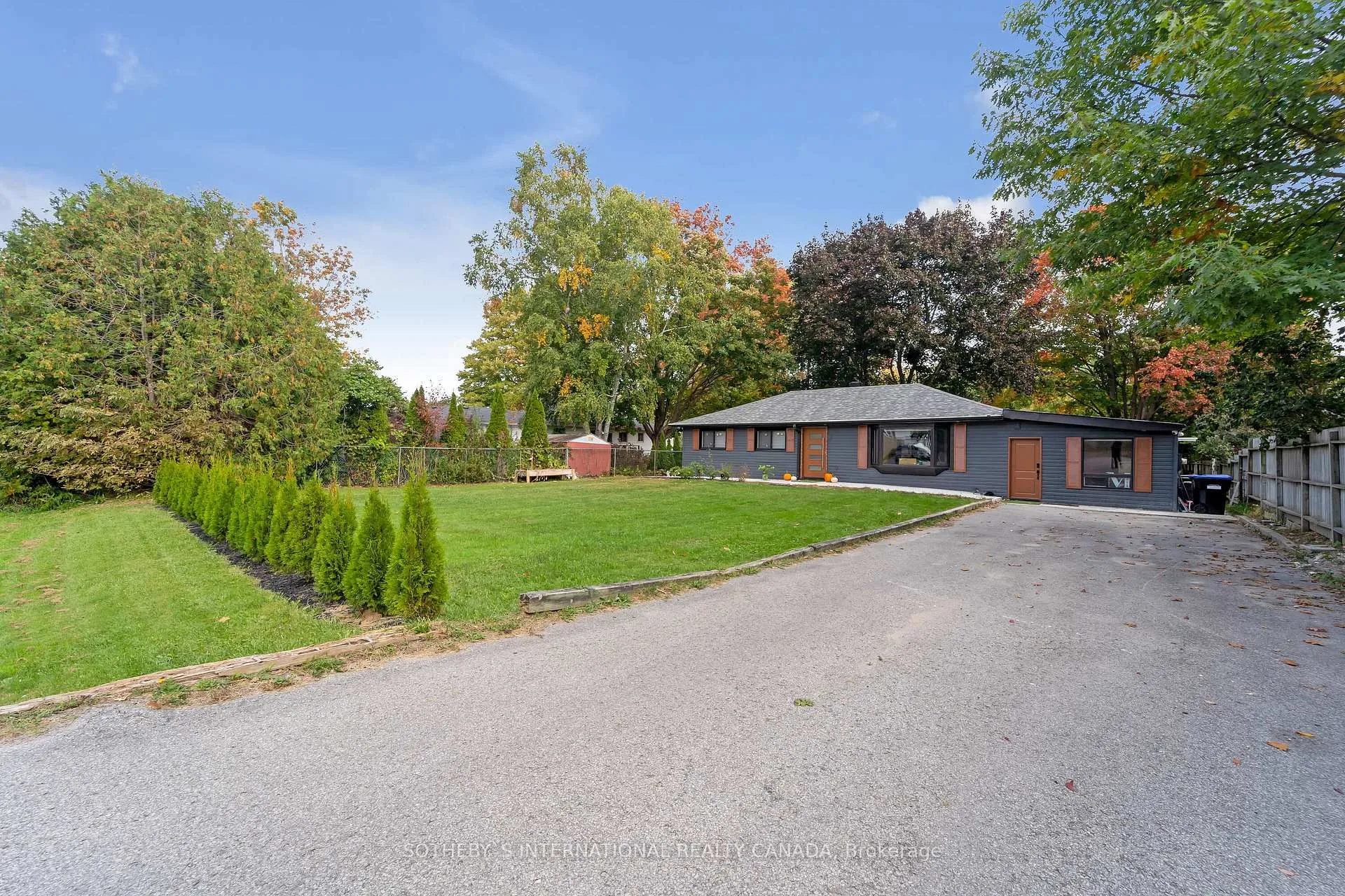 Photo 5 of 2071 Craig Road, Innisfil, Alcona — HOMEH