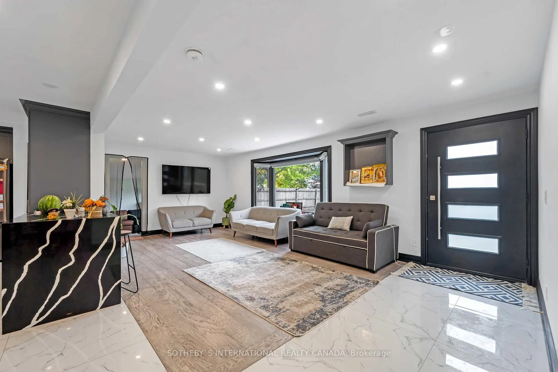 Photo 10 of 2071 Craig Road, Innisfil, Alcona — HOMEH