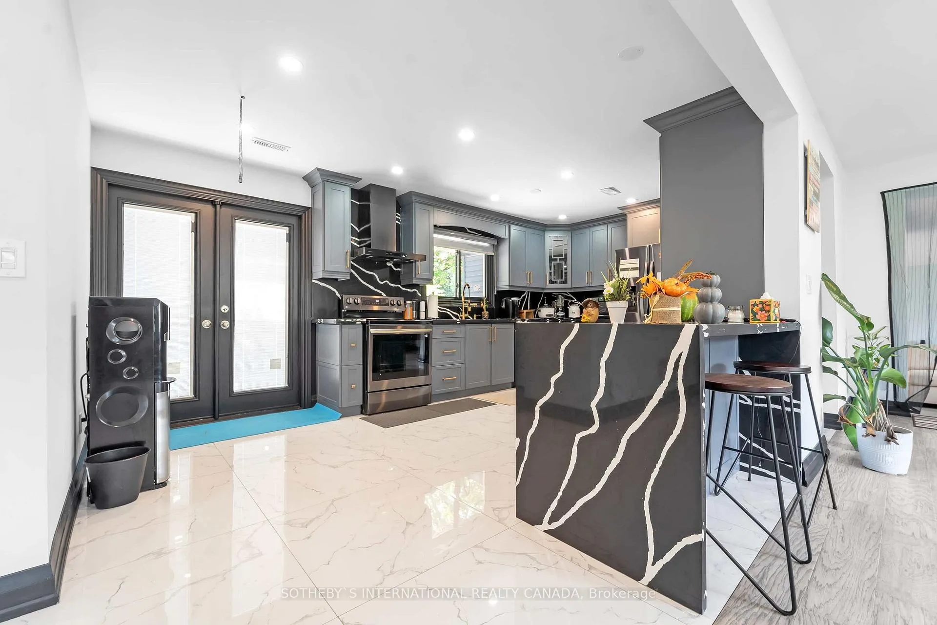 Photo 12 of 2071 Craig Road, Innisfil, Alcona — HOMEH
