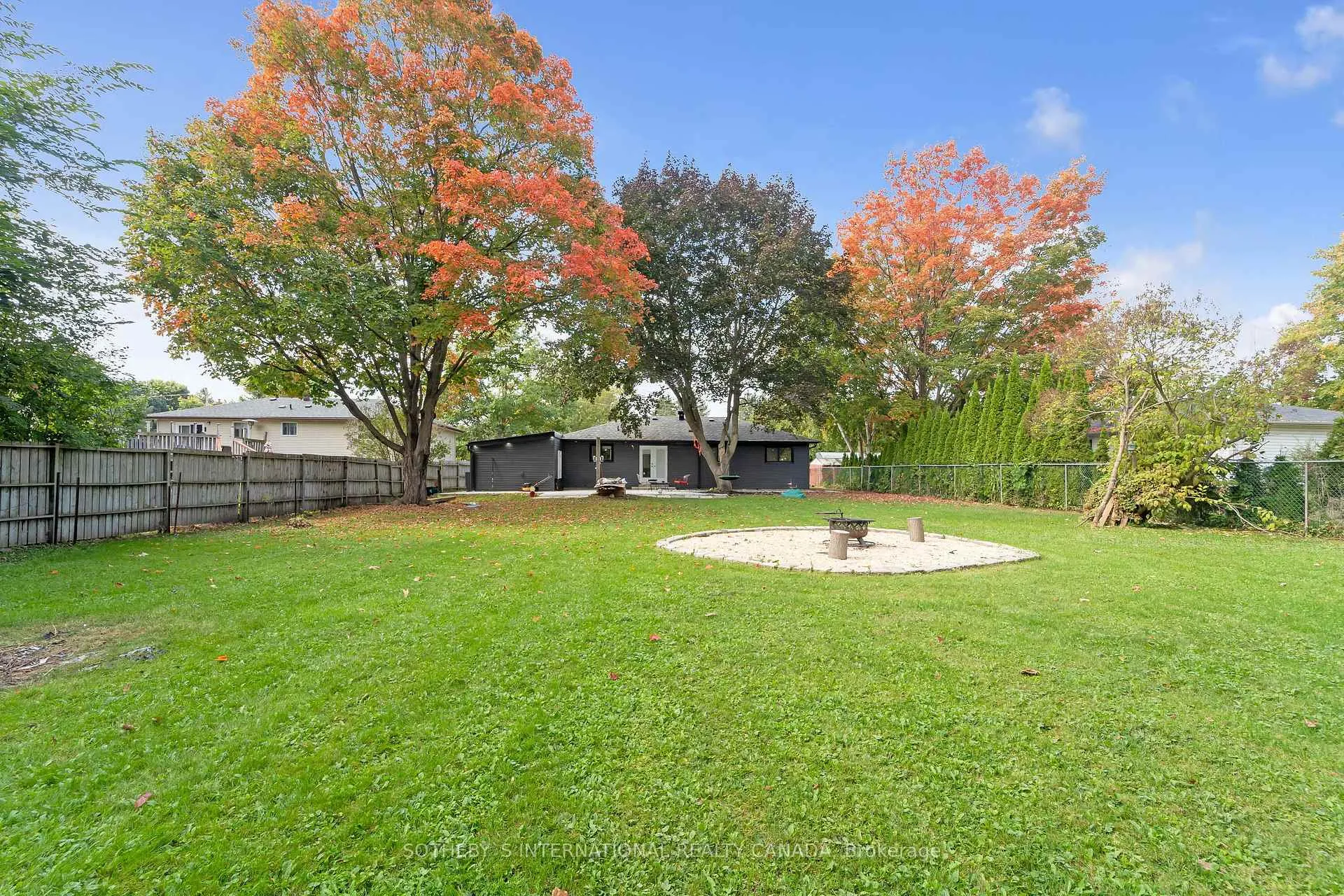 Photo 41 of 2071 Craig Road, Innisfil, Alcona — HOMEH