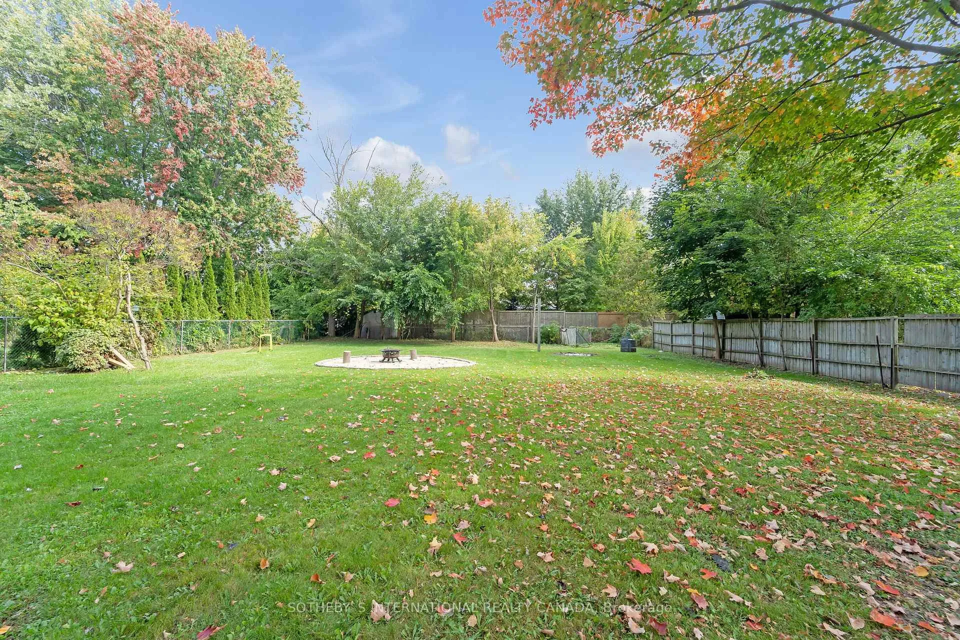 Photo 42 of 2071 Craig Road, Innisfil, Alcona — HOMEH