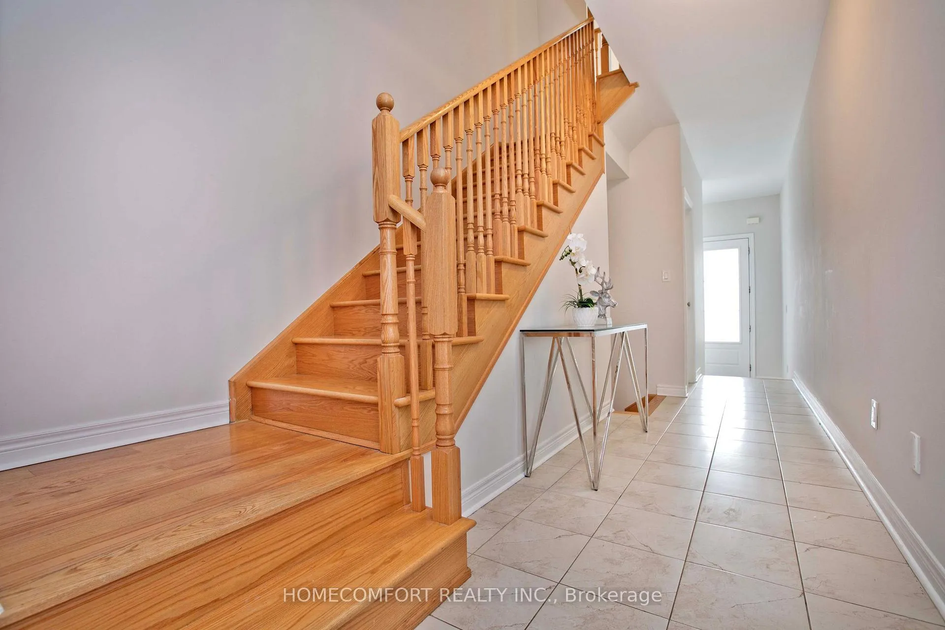 Photo 13 of 1158 Cactus Crescent, Pickering, Rural Pickering — HOMEH