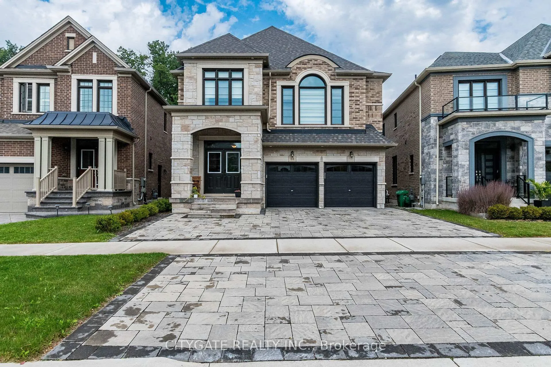Front of 44 elysian fields Circle