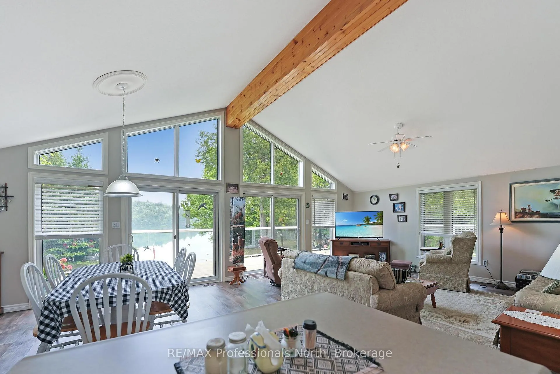 Photo 10 of 1093 Comak Crescent, Algonquin Highlands, Sherborne — HOMEH