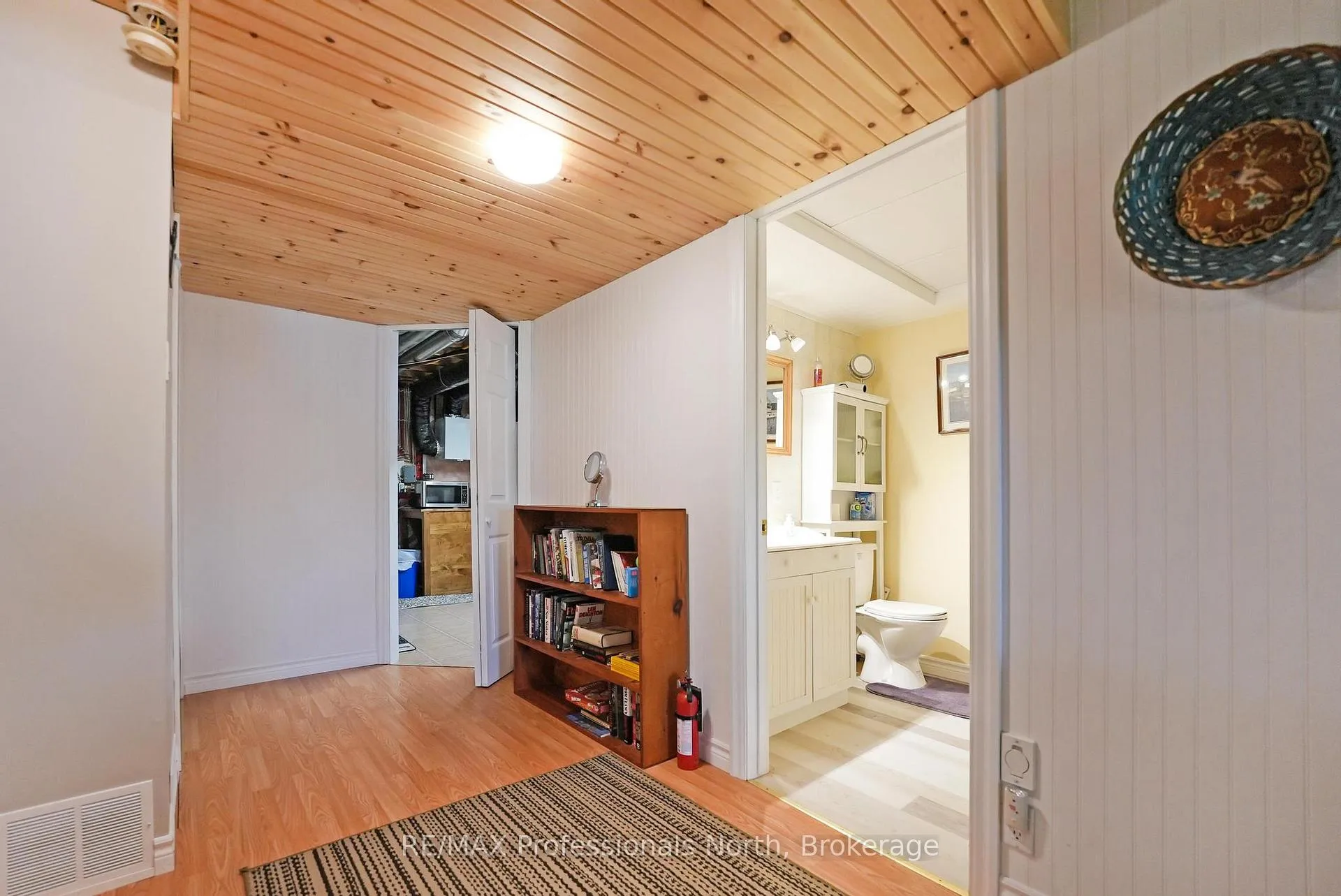 Photo 29 of 1093 Comak Crescent, Algonquin Highlands, Sherborne — HOMEH