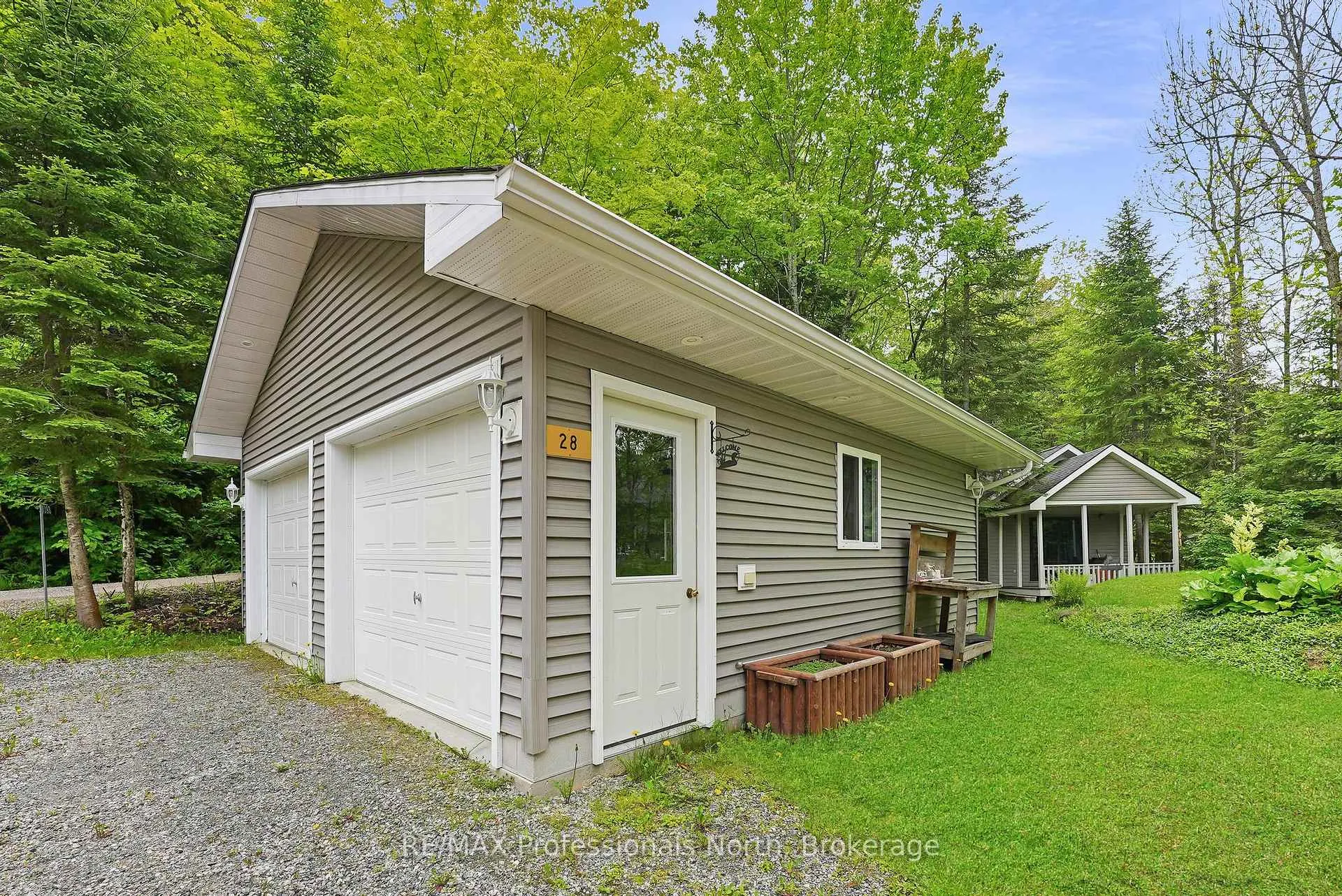 Photo 43 of 1093 Comak Crescent, Algonquin Highlands, Sherborne — HOMEH