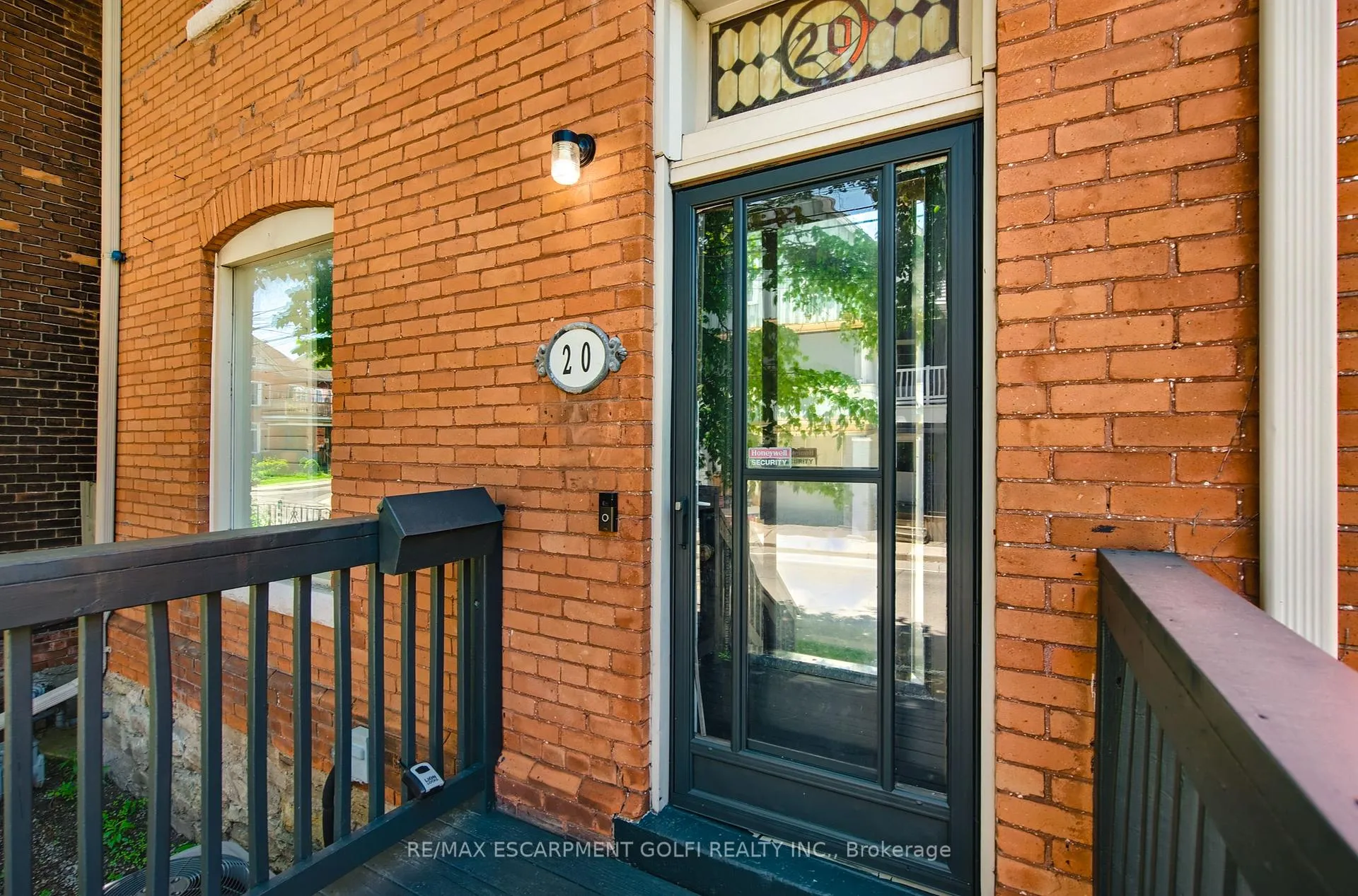 Photo 3 of 20 Locke Street S, Hamilton, Strathcona — HOMEH