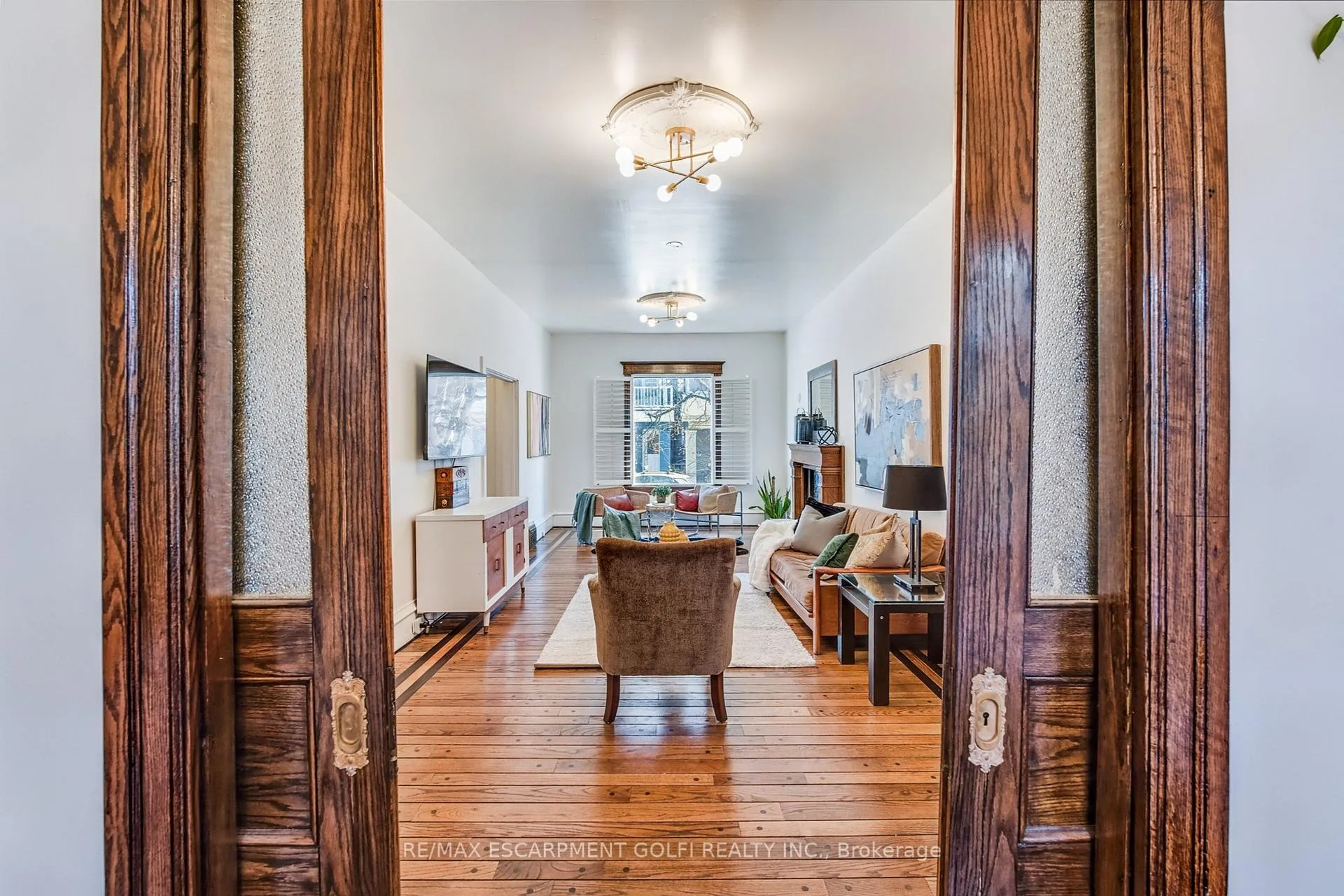 Photo 9 of 20 Locke Street S, Hamilton, Strathcona — HOMEH