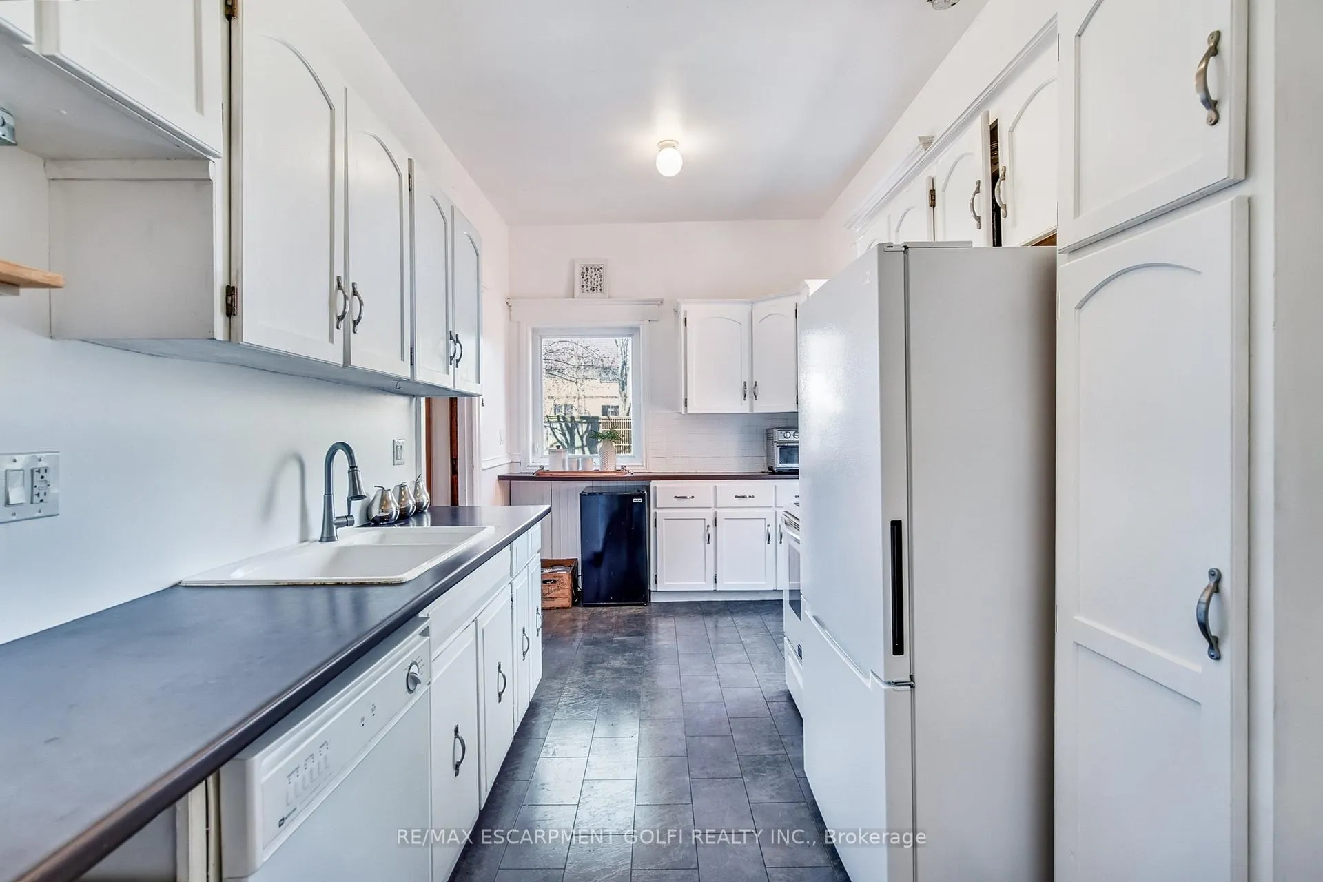 Photo 12 of 20 Locke Street S, Hamilton, Strathcona — HOMEH