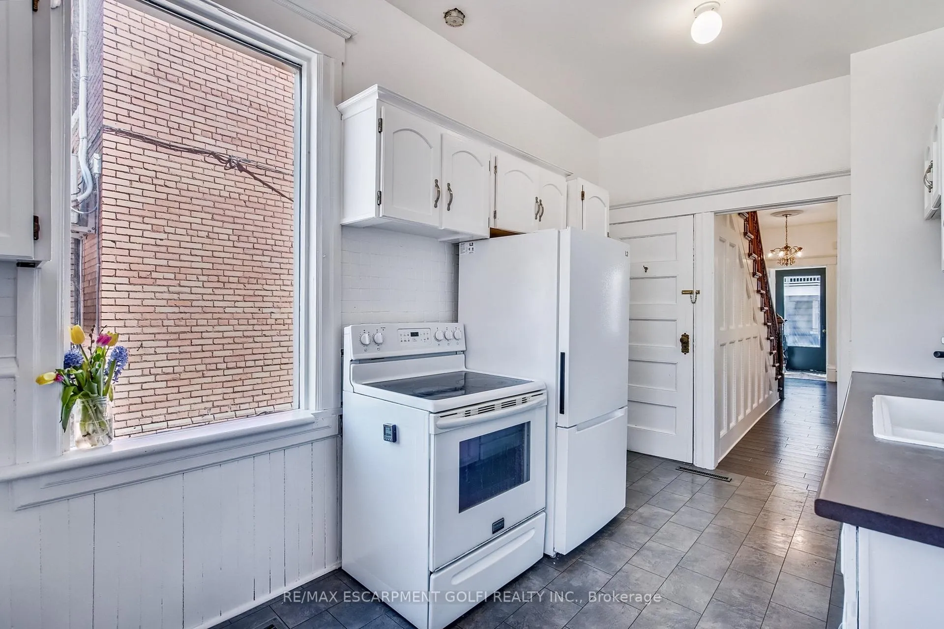 Photo 13 of 20 Locke Street S, Hamilton, Strathcona — HOMEH