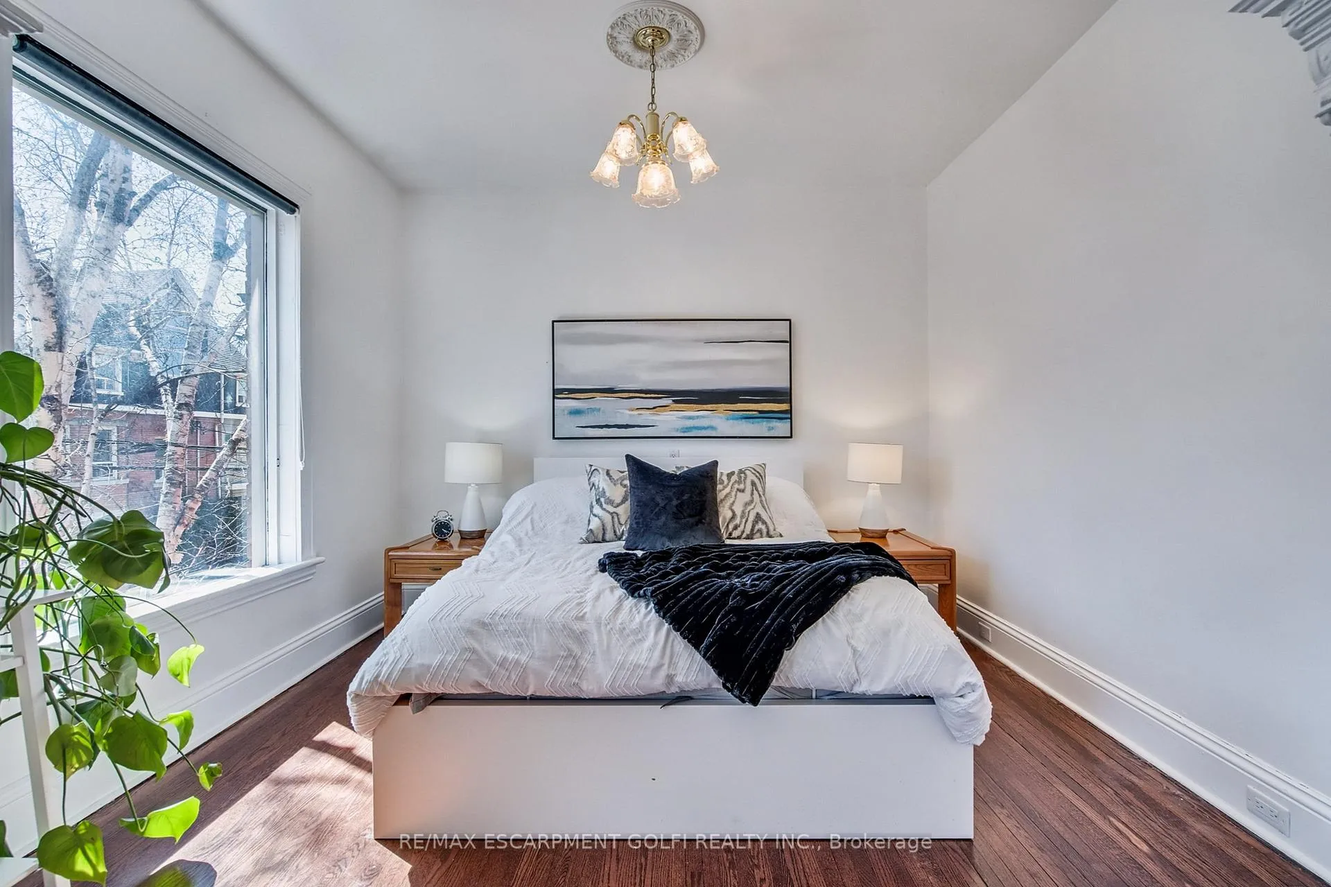 Photo 15 of 20 Locke Street S, Hamilton, Strathcona — HOMEH