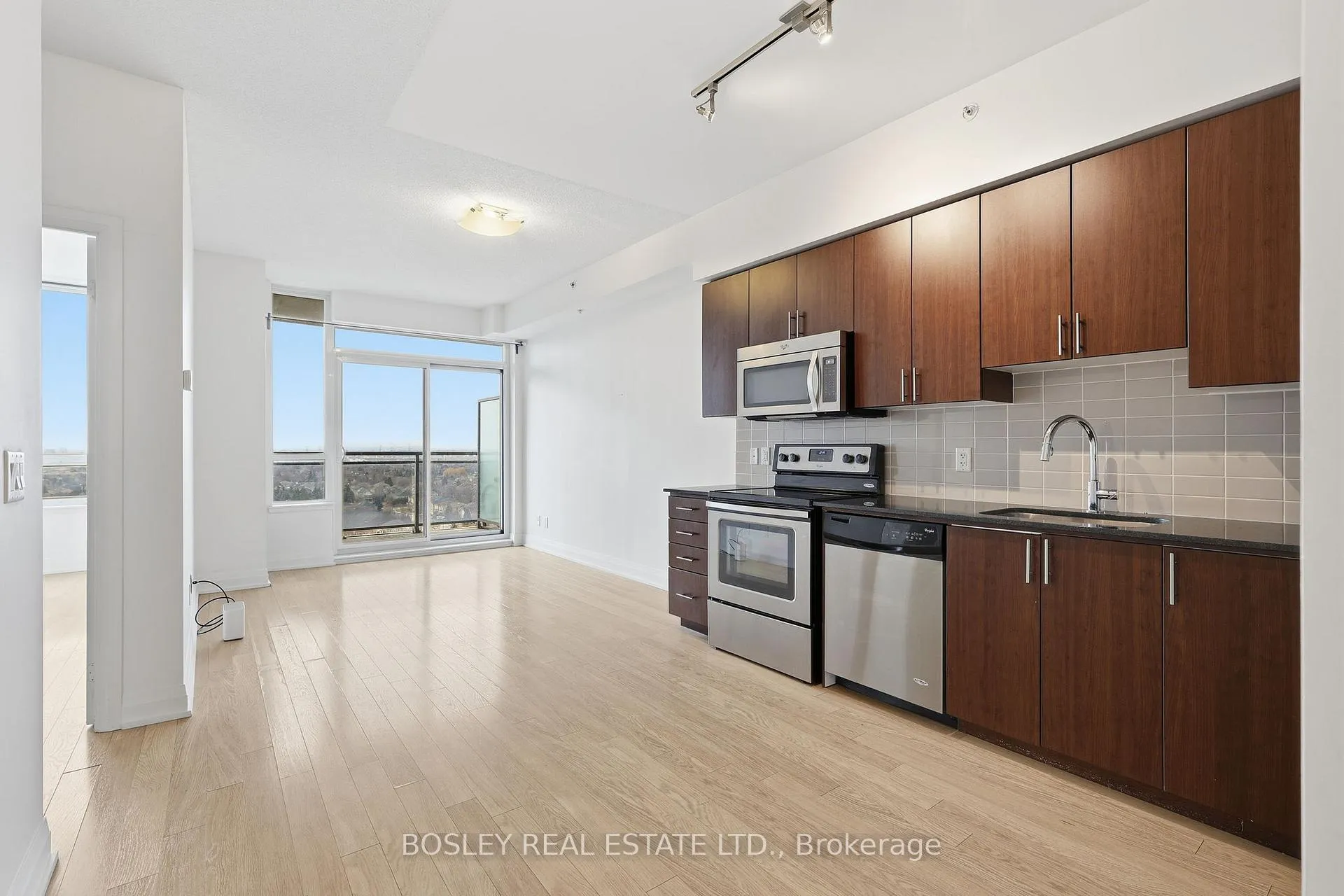 Photo 2 of Unit 1509, 75 North Park Road, Vaughan, Beverley Glen — HOMEH