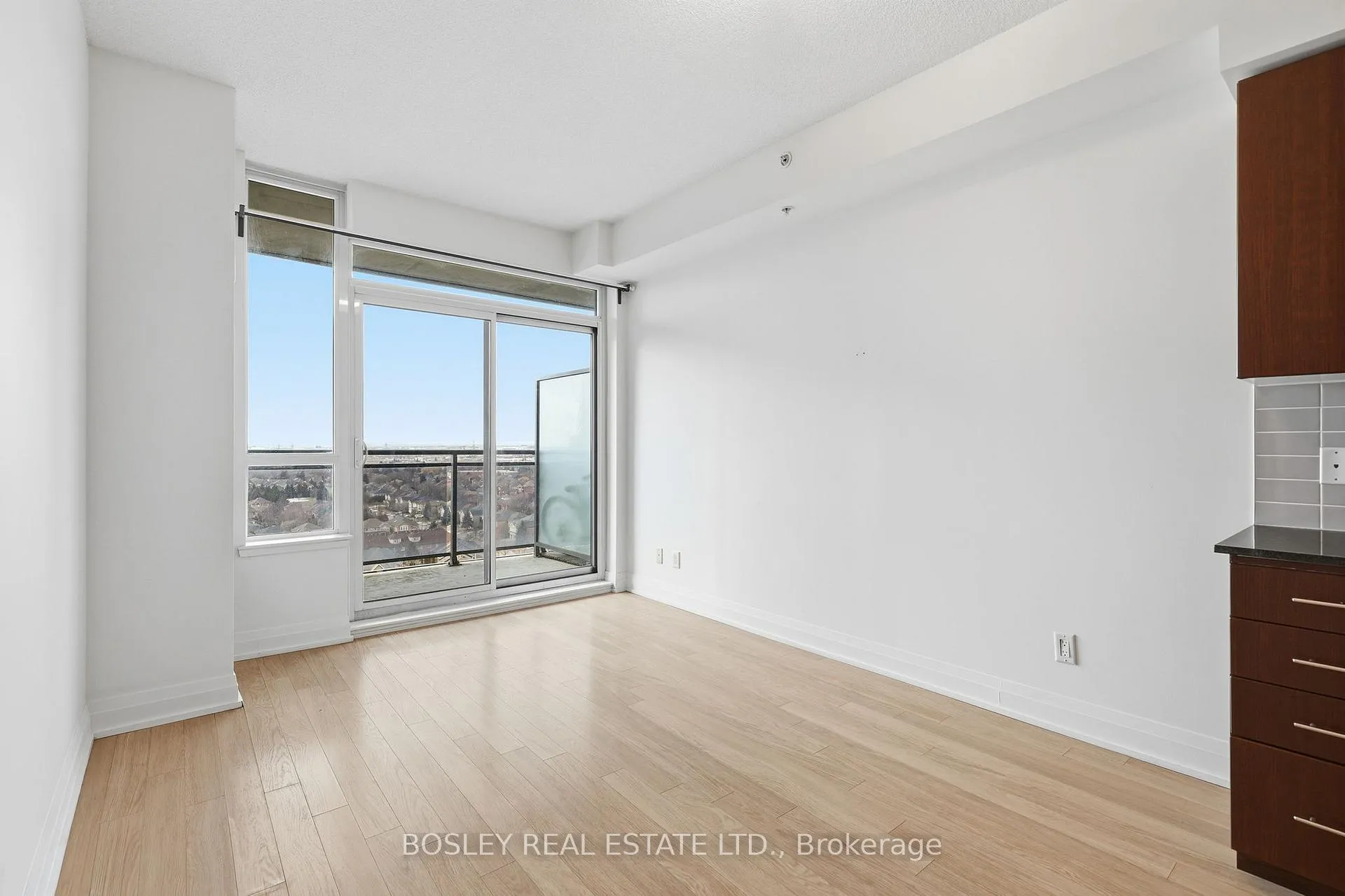 Photo 9 of Unit 1509, 75 North Park Road, Vaughan, Beverley Glen — HOMEH