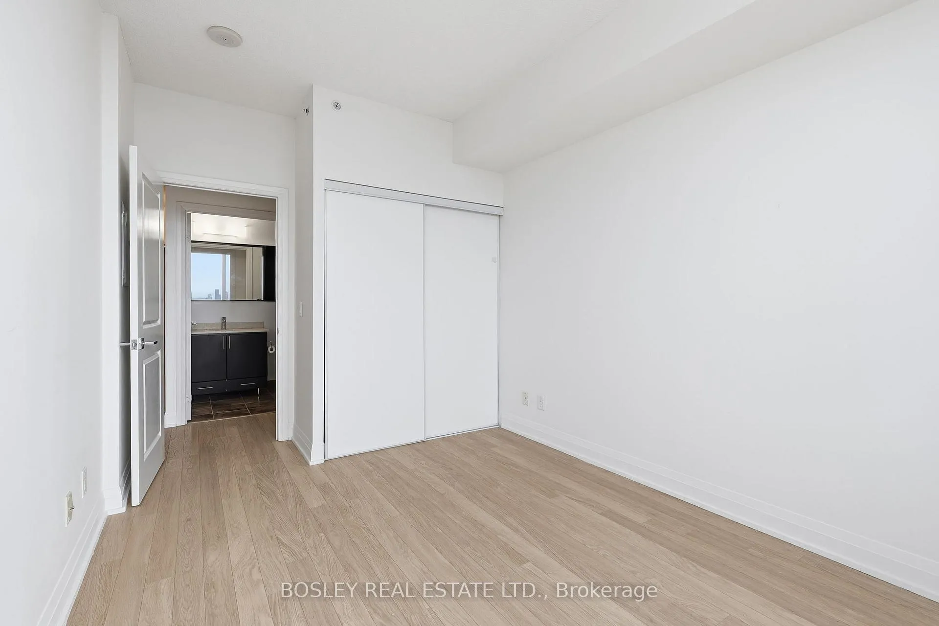 Photo 13 of Unit 1509, 75 North Park Road, Vaughan, Beverley Glen — HOMEH