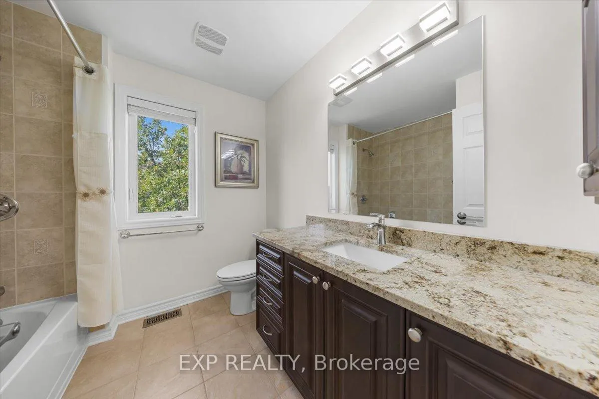 Photo 8 of 300 Grayburn Way, Ottawa, Barrhaven - Strandherd — HOMEH