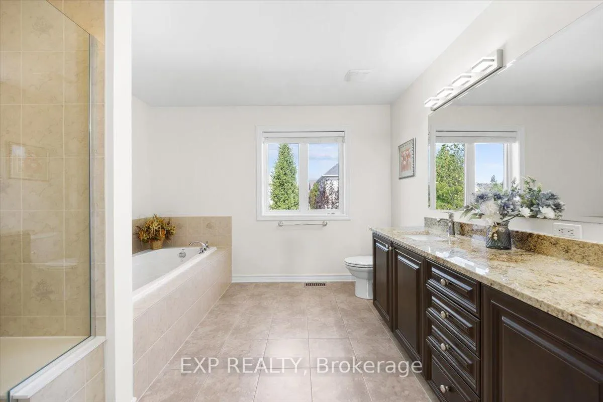 Photo 10 of 300 Grayburn Way, Ottawa, Barrhaven - Strandherd — HOMEH