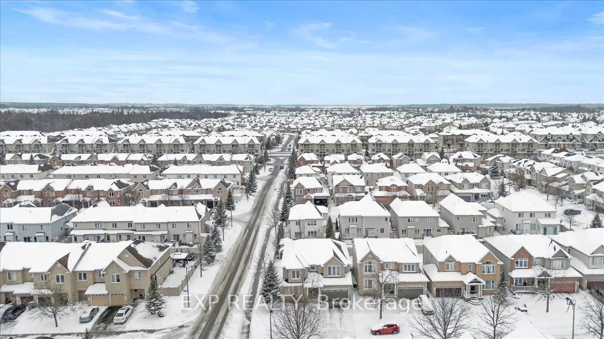 Photo 17 of 300 Grayburn Way, Ottawa, Barrhaven - Strandherd — HOMEH