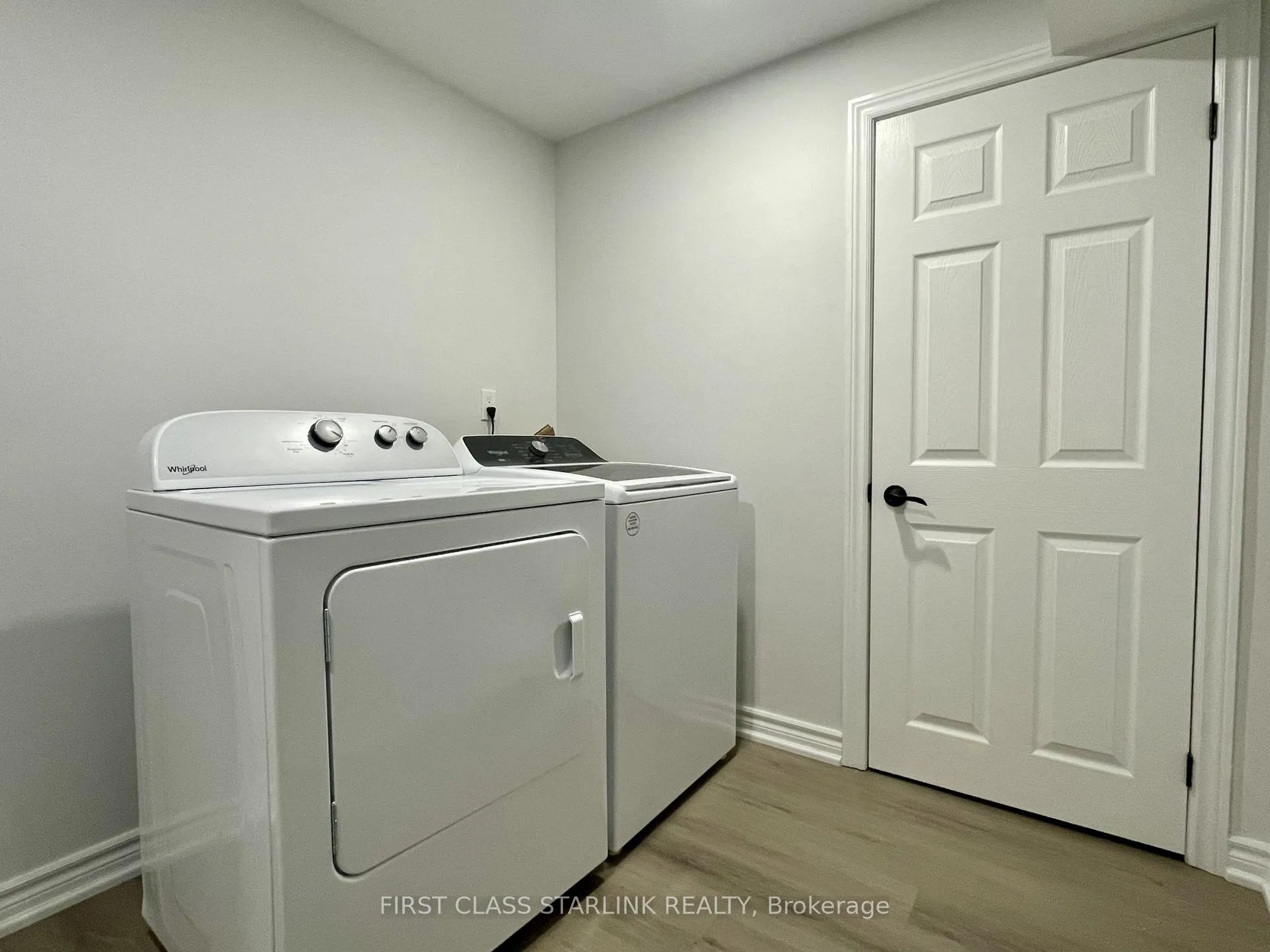Photo 15 of Unit Bsmt, 15 Yarl Drive, Markham, Middlefield — HOMEH