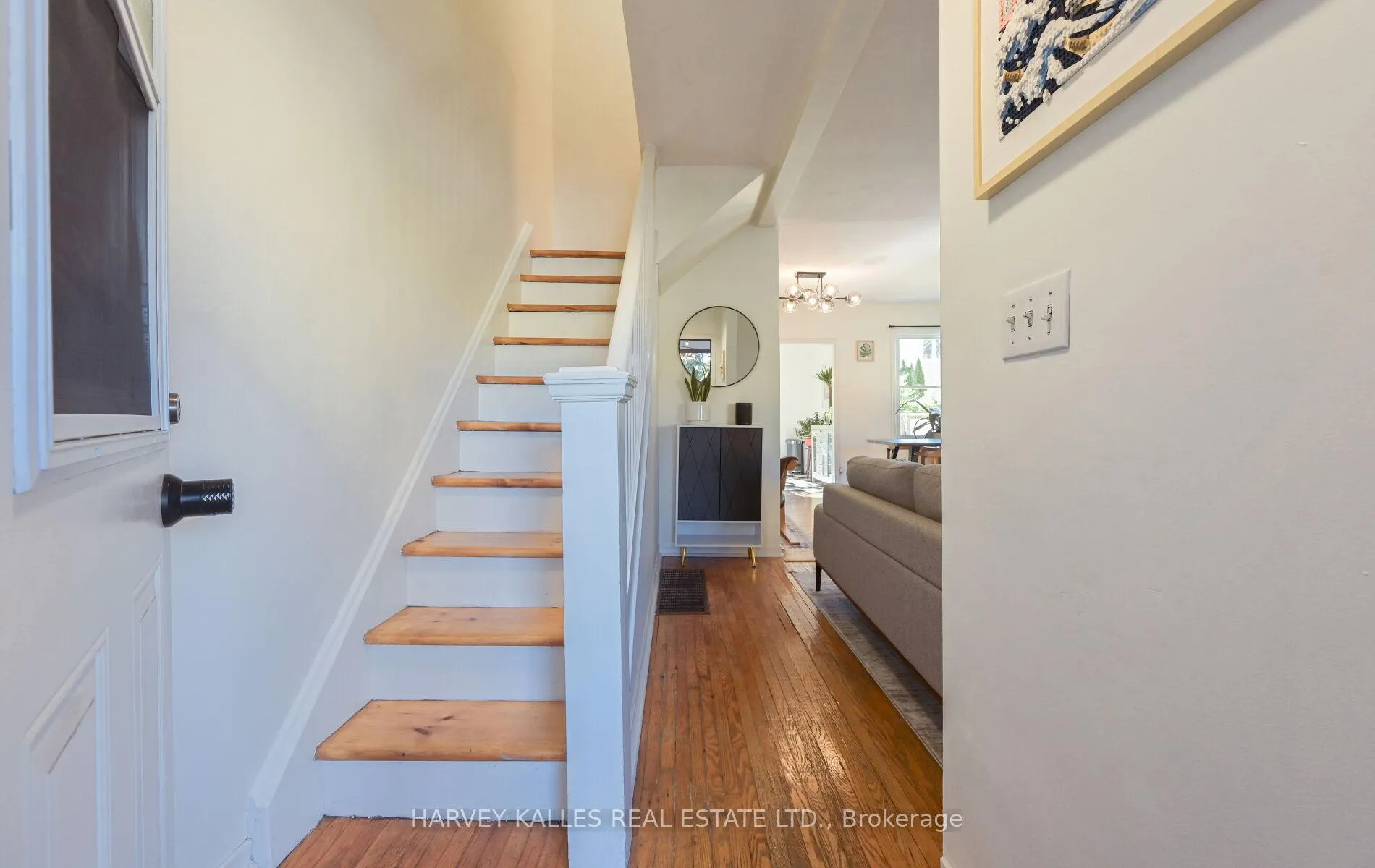 Photo 3 of 85 Montgomery Avenue, Toronto, Yonge-Eglinton — HOMEH