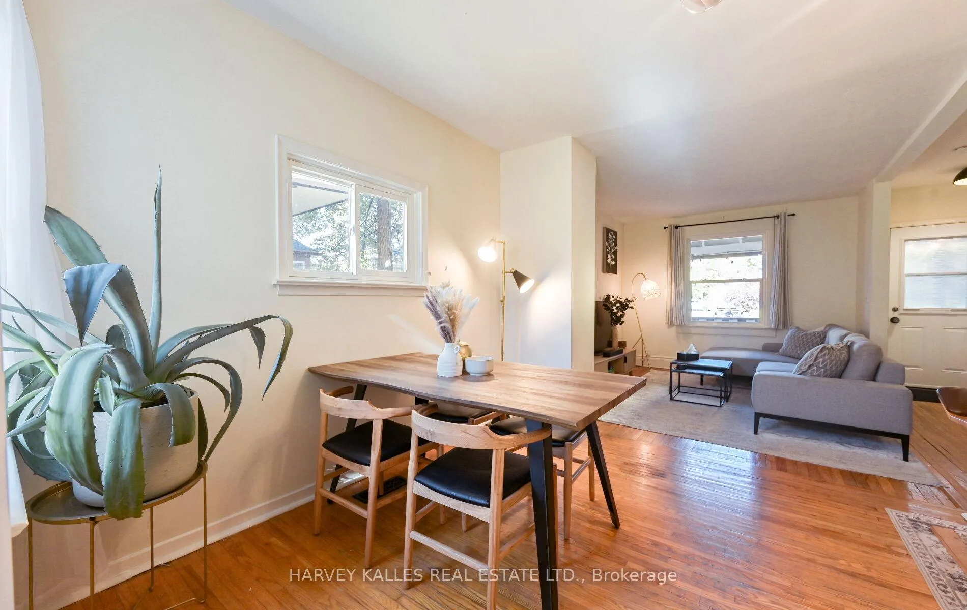 Photo 13 of 85 Montgomery Avenue, Toronto, Yonge-Eglinton — HOMEH