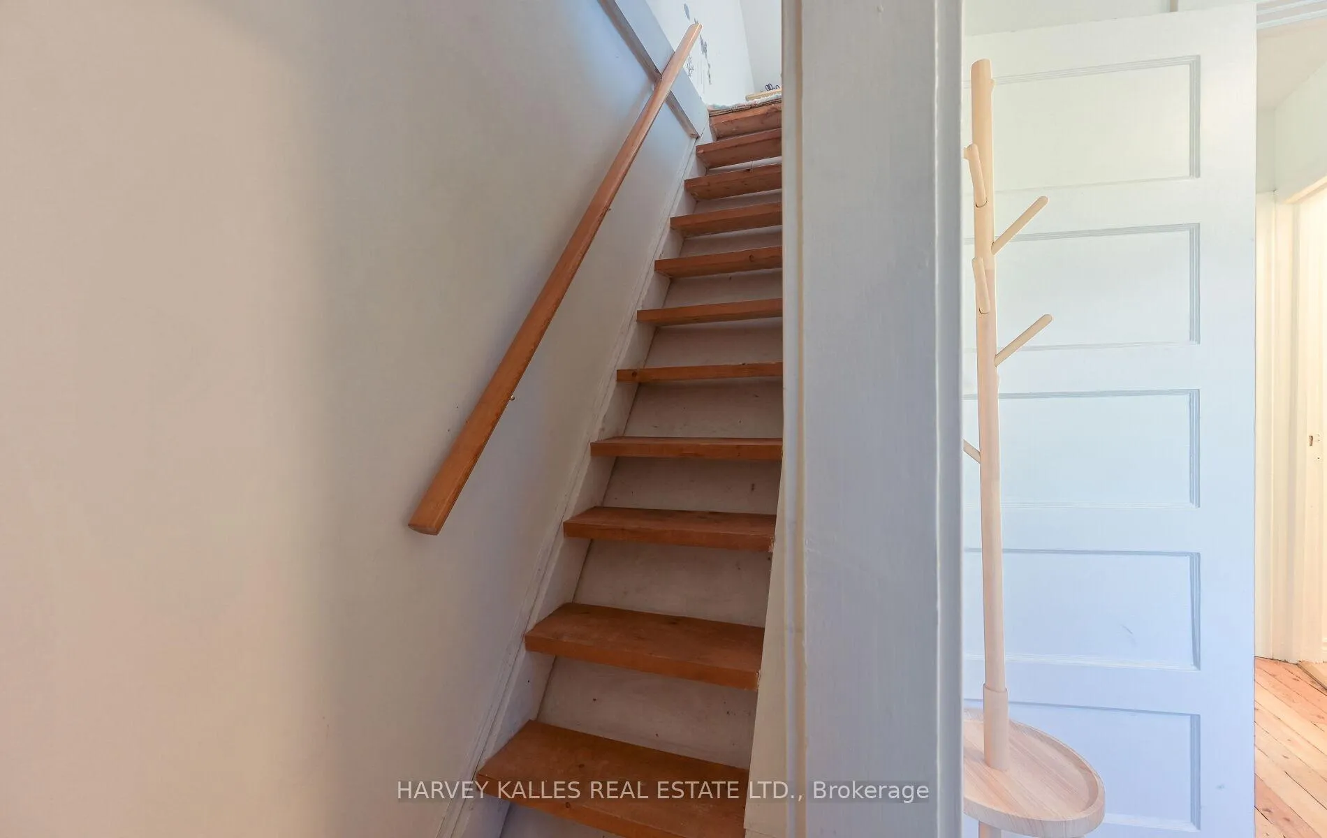 Photo 24 of 85 Montgomery Avenue, Toronto, Yonge-Eglinton — HOMEH