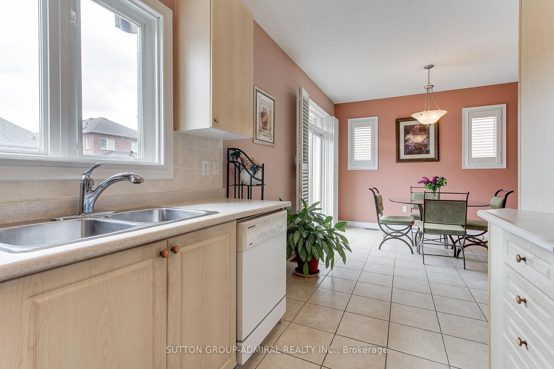 Photo 11 of 90 Guery Crescent, Vaughan, East Woodbridge — HOMEH