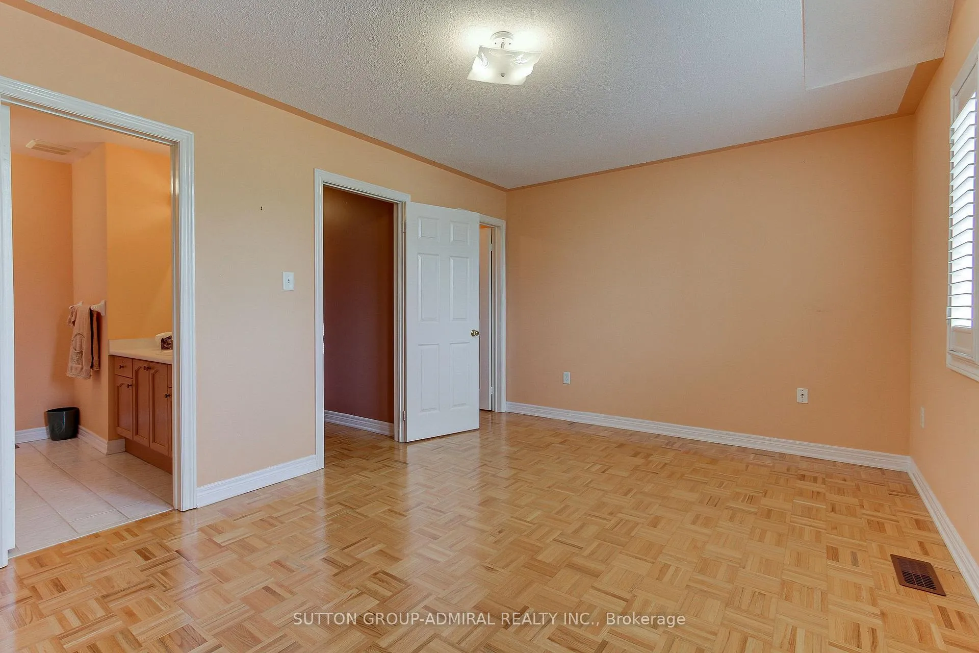 Photo 19 of 90 Guery Crescent, Vaughan, East Woodbridge — HOMEH