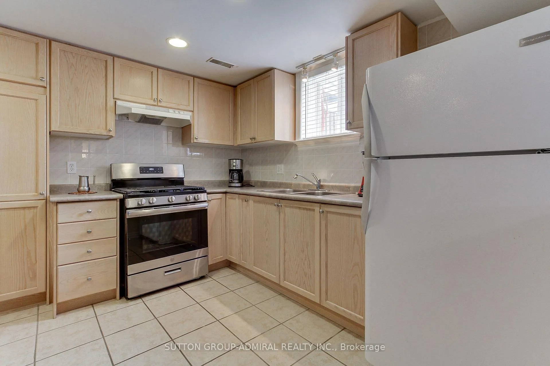 Photo 24 of 90 Guery Crescent, Vaughan, East Woodbridge — HOMEH