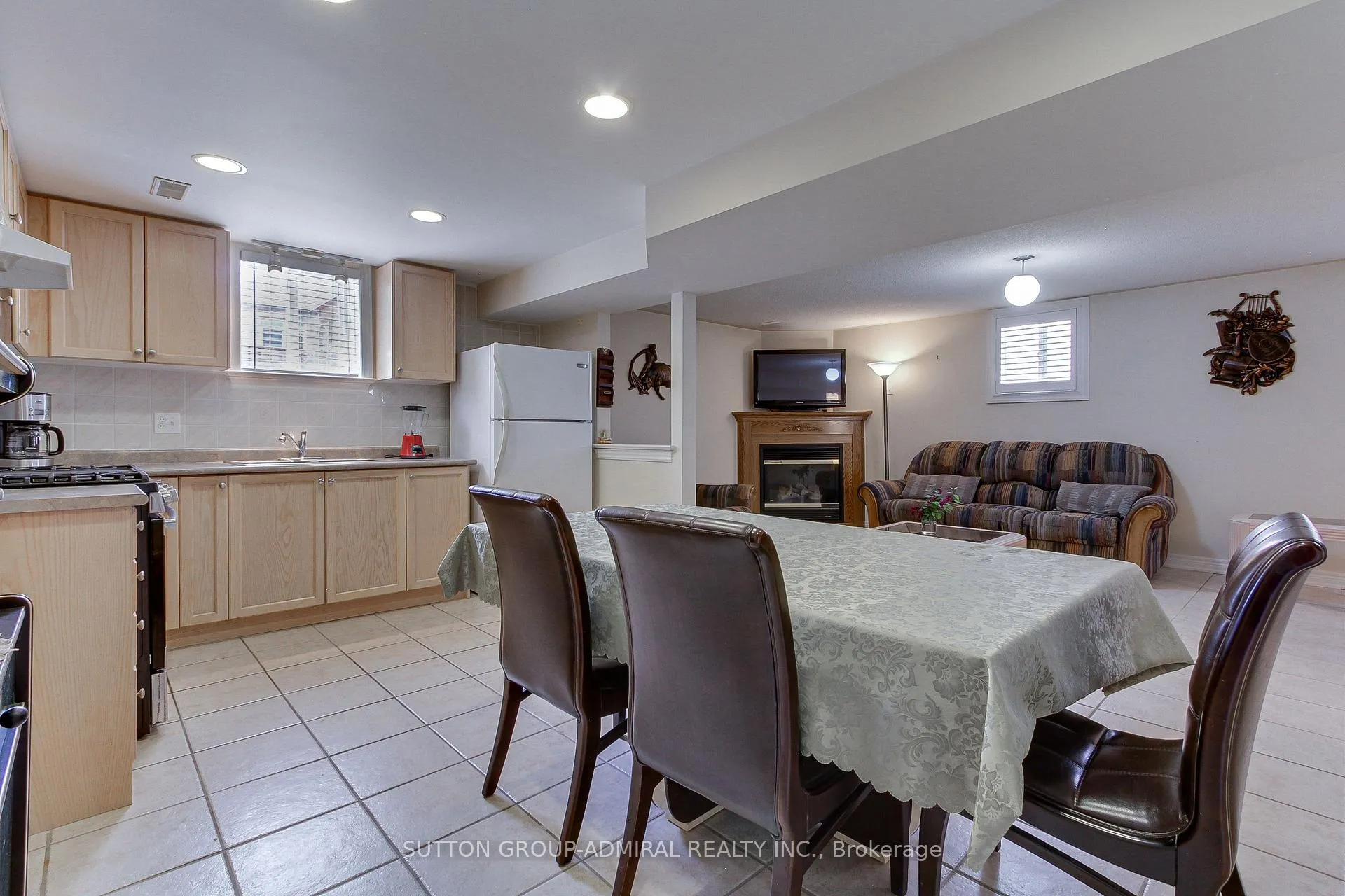 Photo 25 of 90 Guery Crescent, Vaughan, East Woodbridge — HOMEH