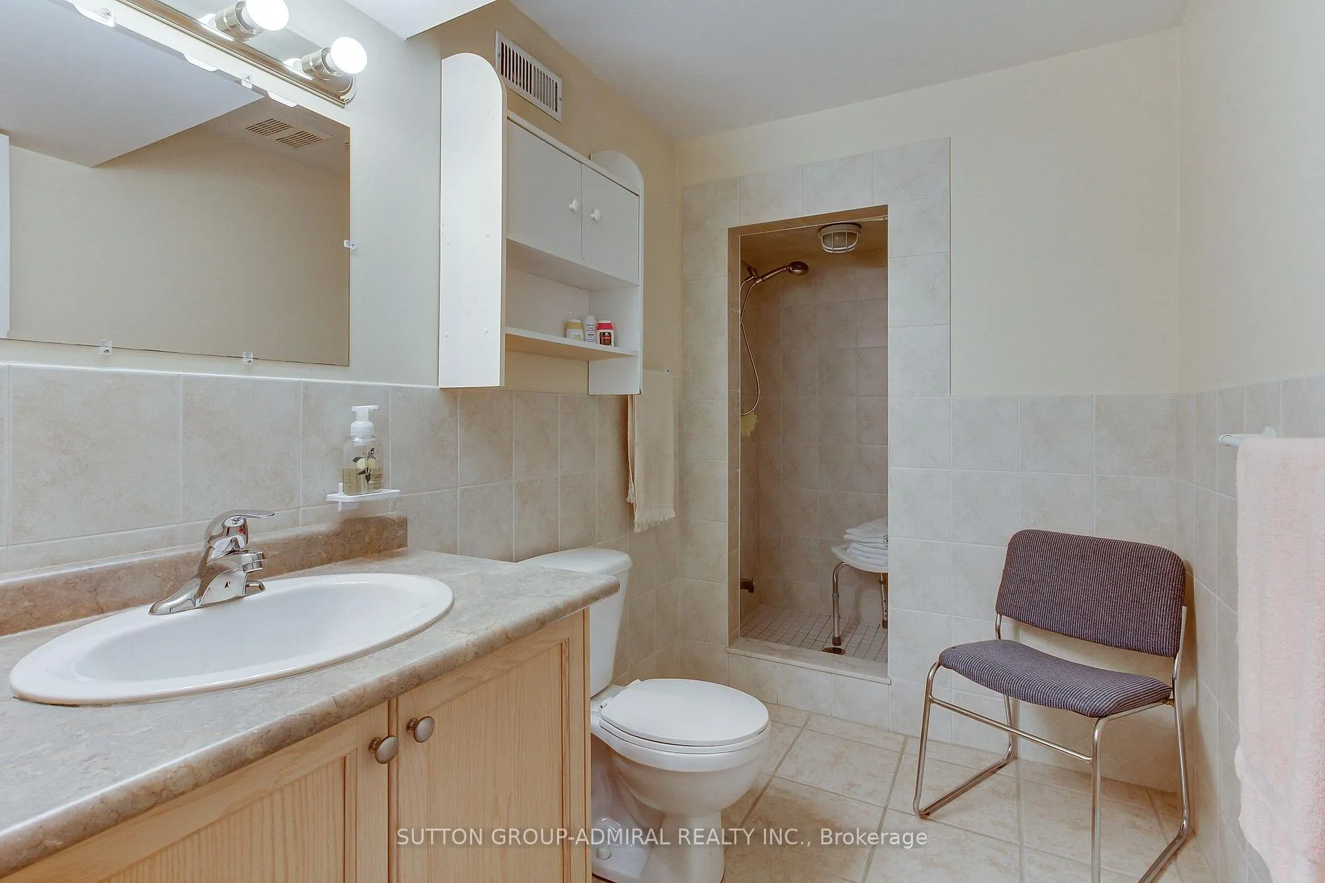 Photo 28 of 90 Guery Crescent, Vaughan, East Woodbridge — HOMEH