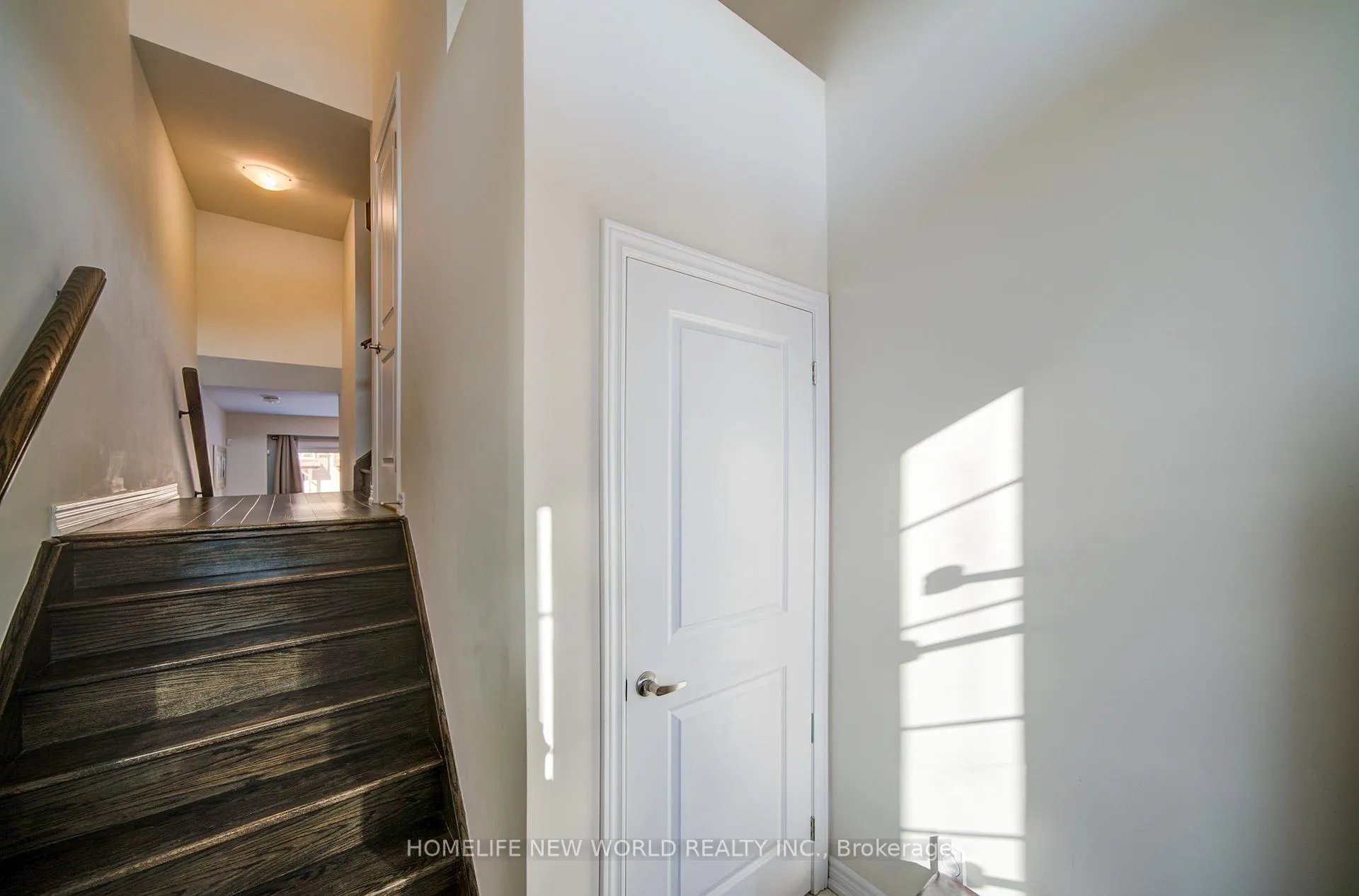 Photo 4 of 46 Elkington Crescent, Whitby, Rural Whitby — HOMEH