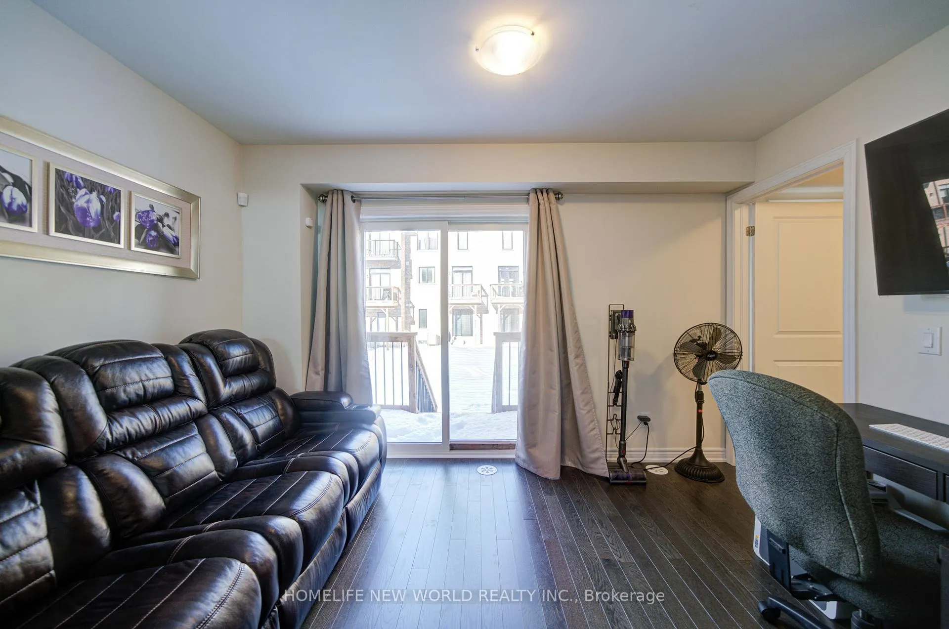 Photo 7 of 46 Elkington Crescent, Whitby, Rural Whitby — HOMEH