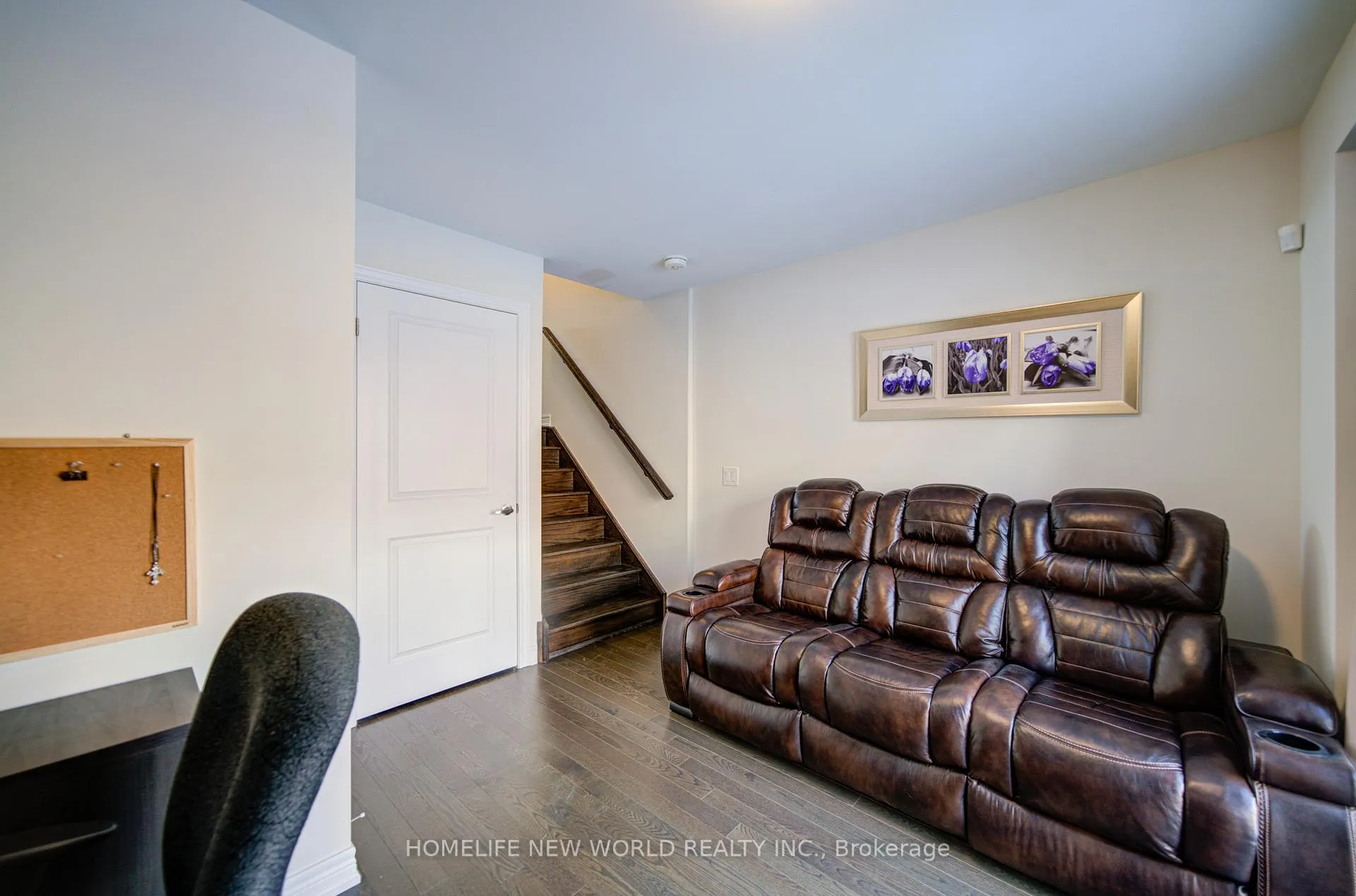 Photo 9 of 46 Elkington Crescent, Whitby, Rural Whitby — HOMEH
