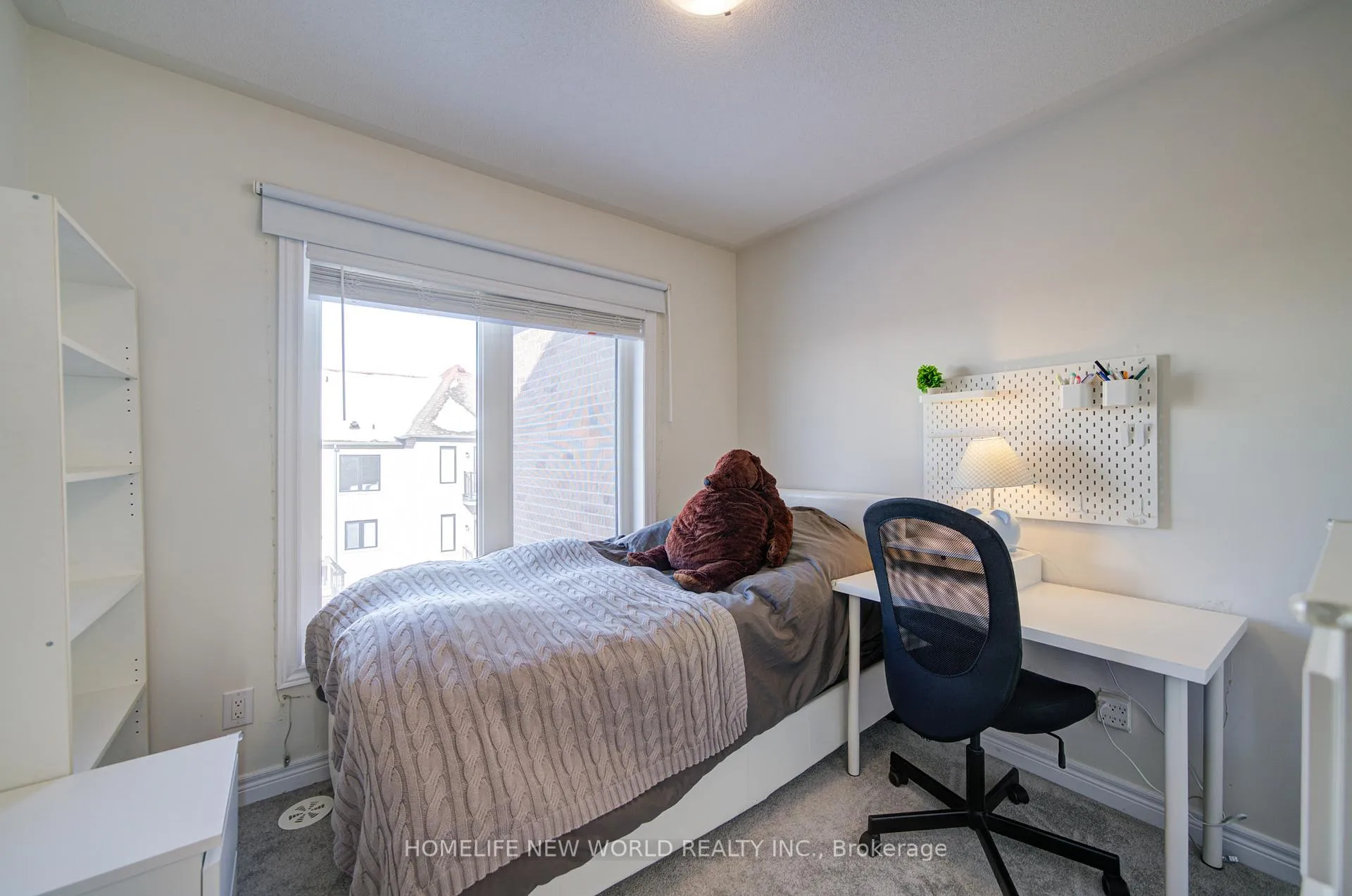 Photo 25 of 46 Elkington Crescent, Whitby, Rural Whitby — HOMEH