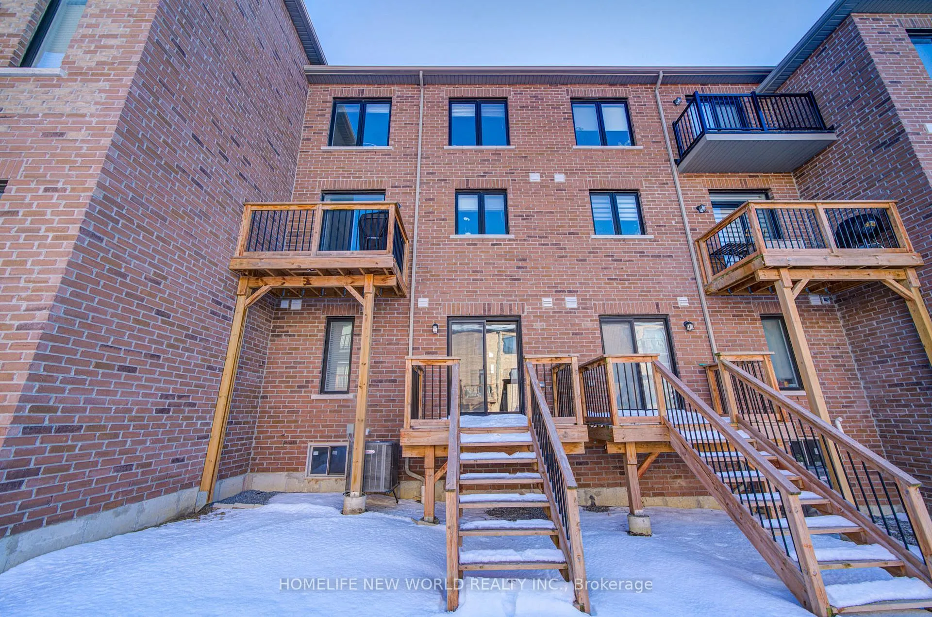 Photo 28 of 46 Elkington Crescent, Whitby, Rural Whitby — HOMEH